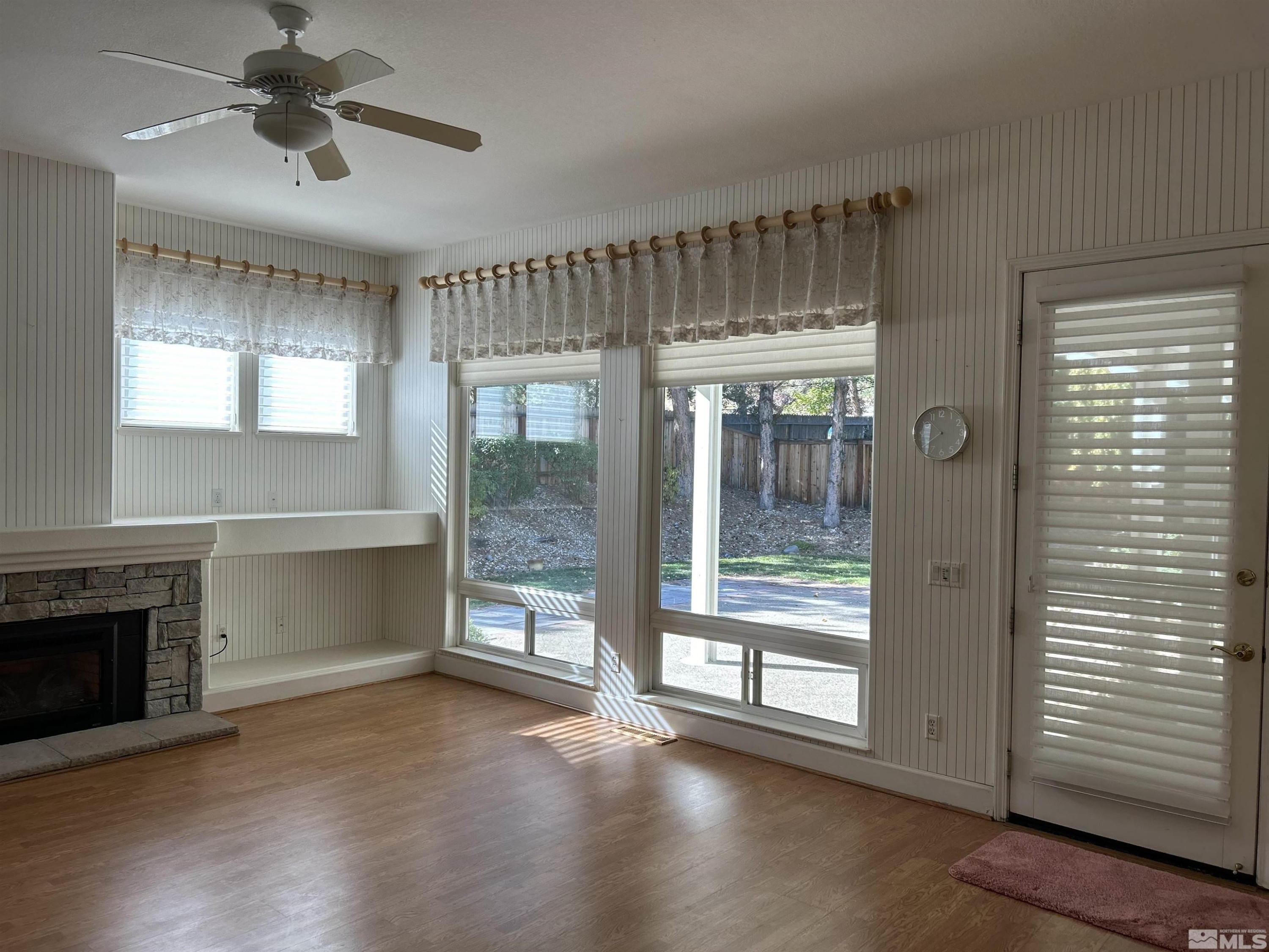2505 Roxbury Way