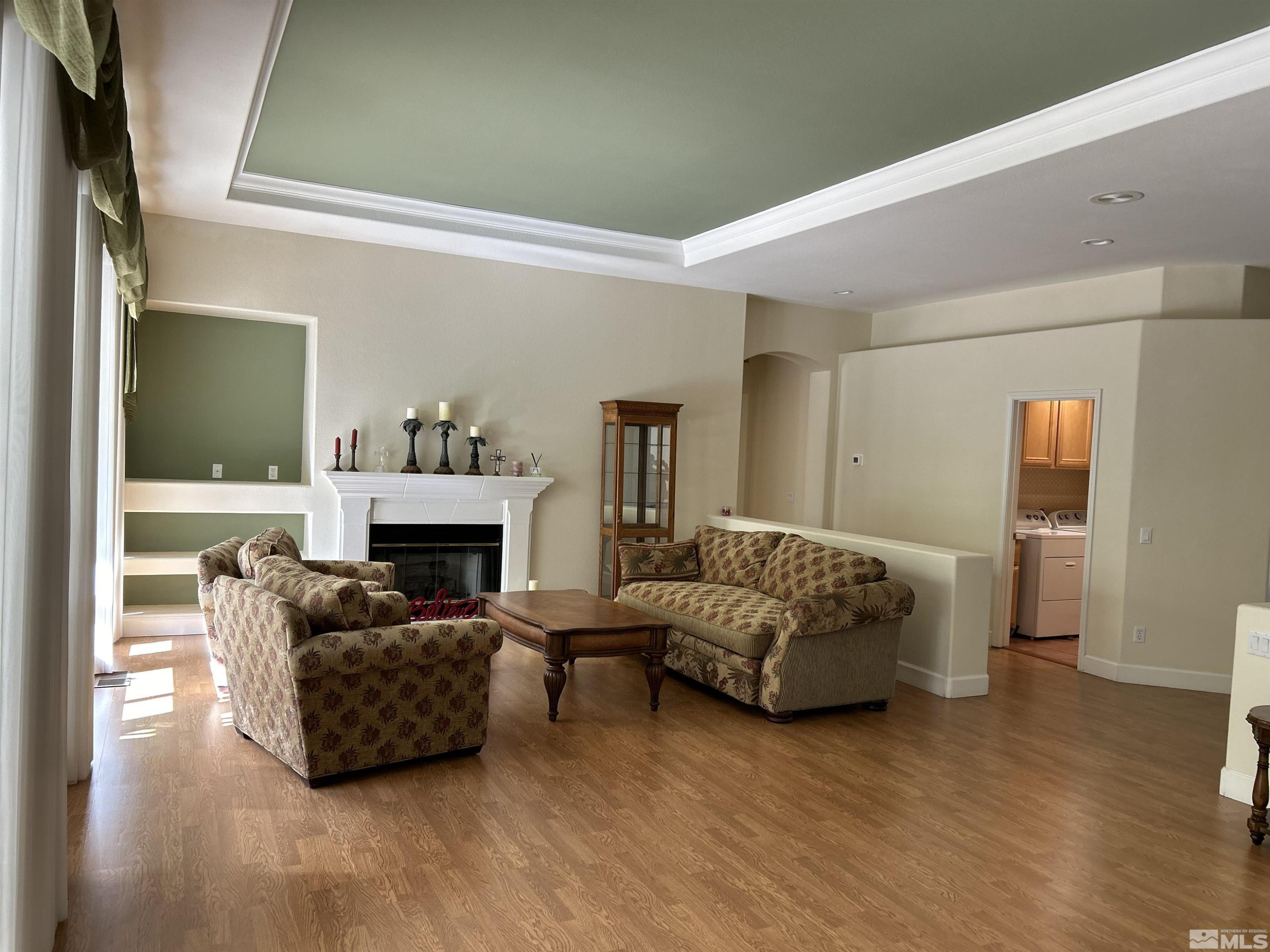 2505 Roxbury Way