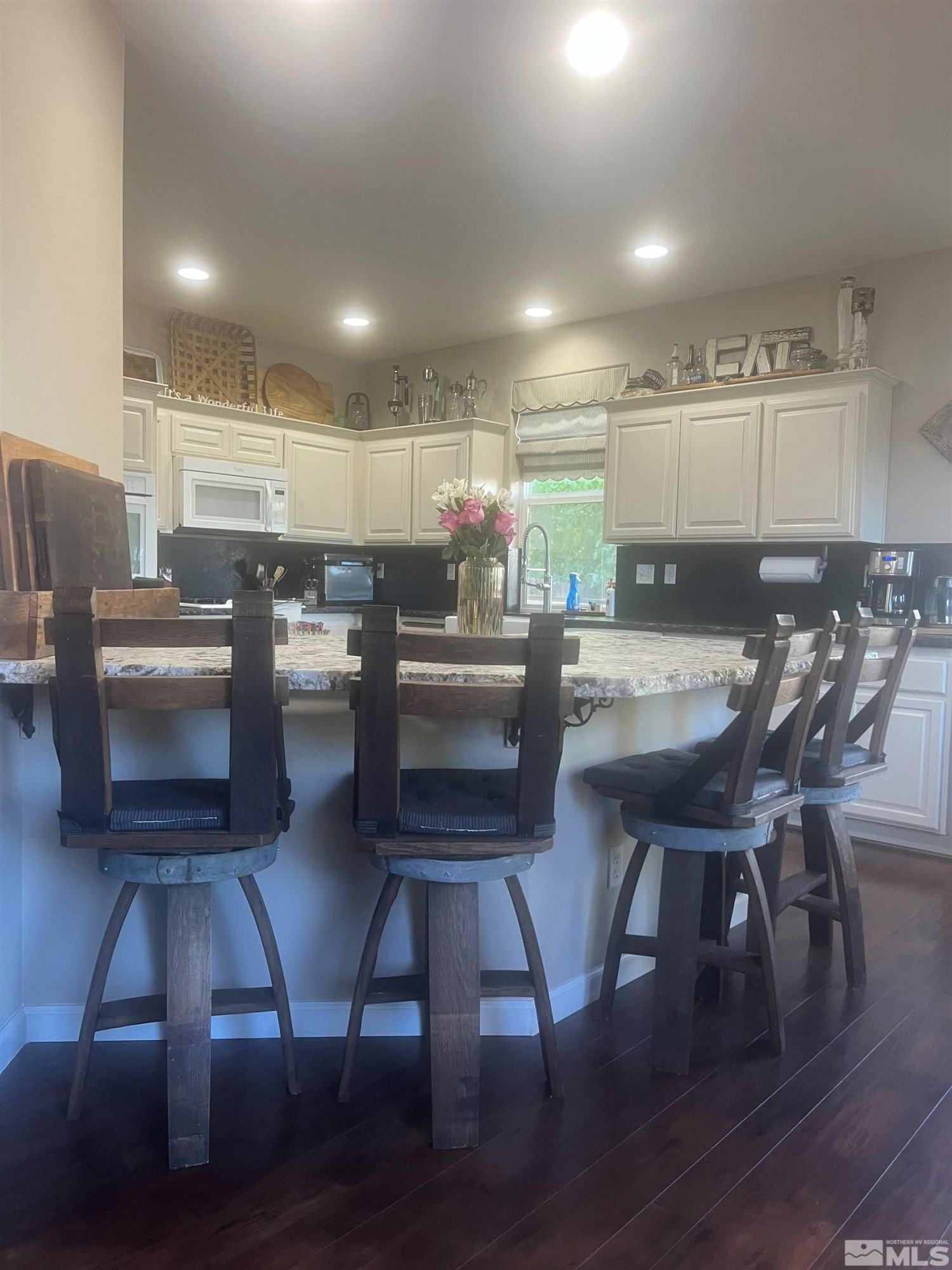 1270 Sierra Vista Drive