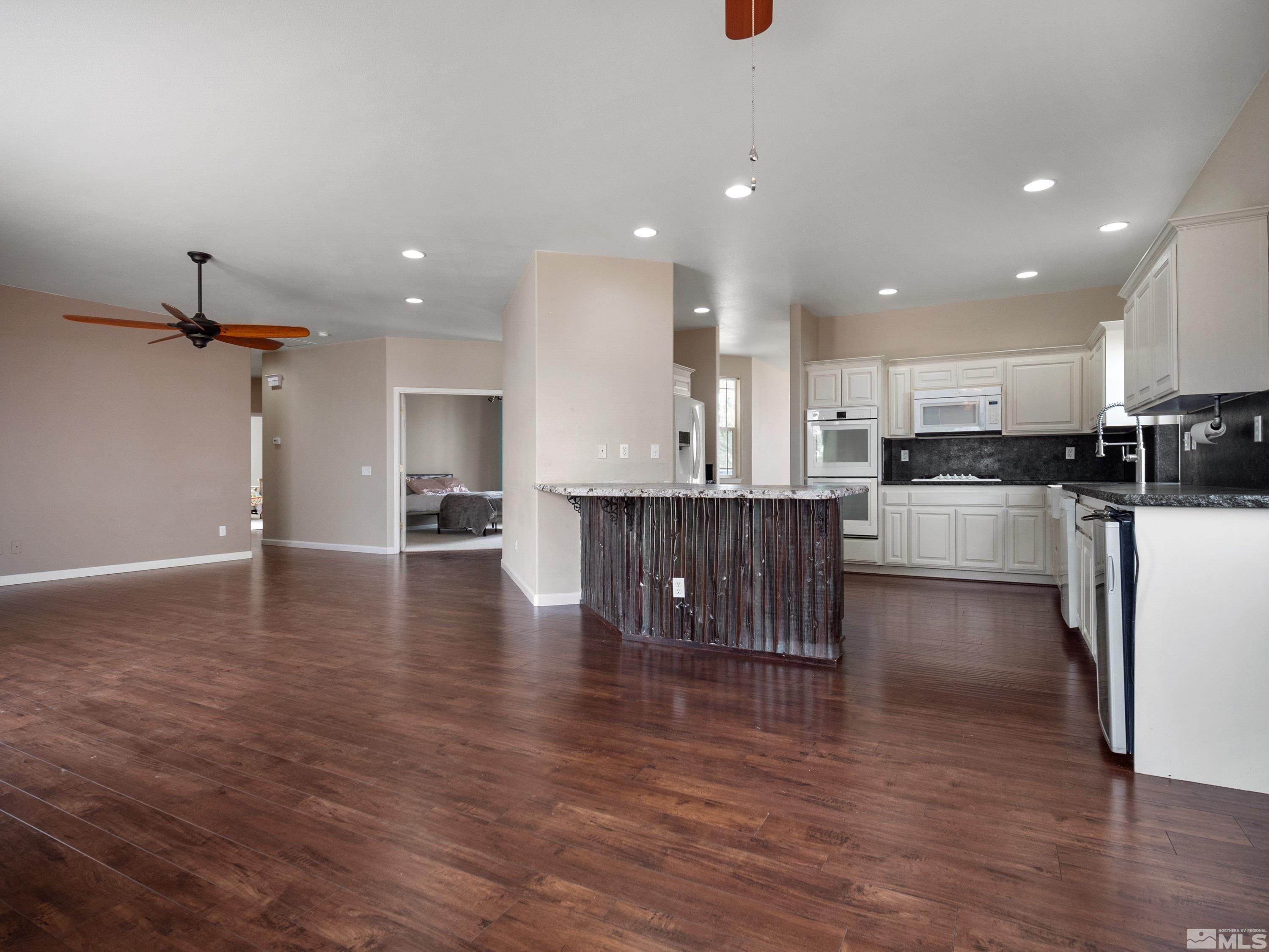 1270 Sierra Vista Drive