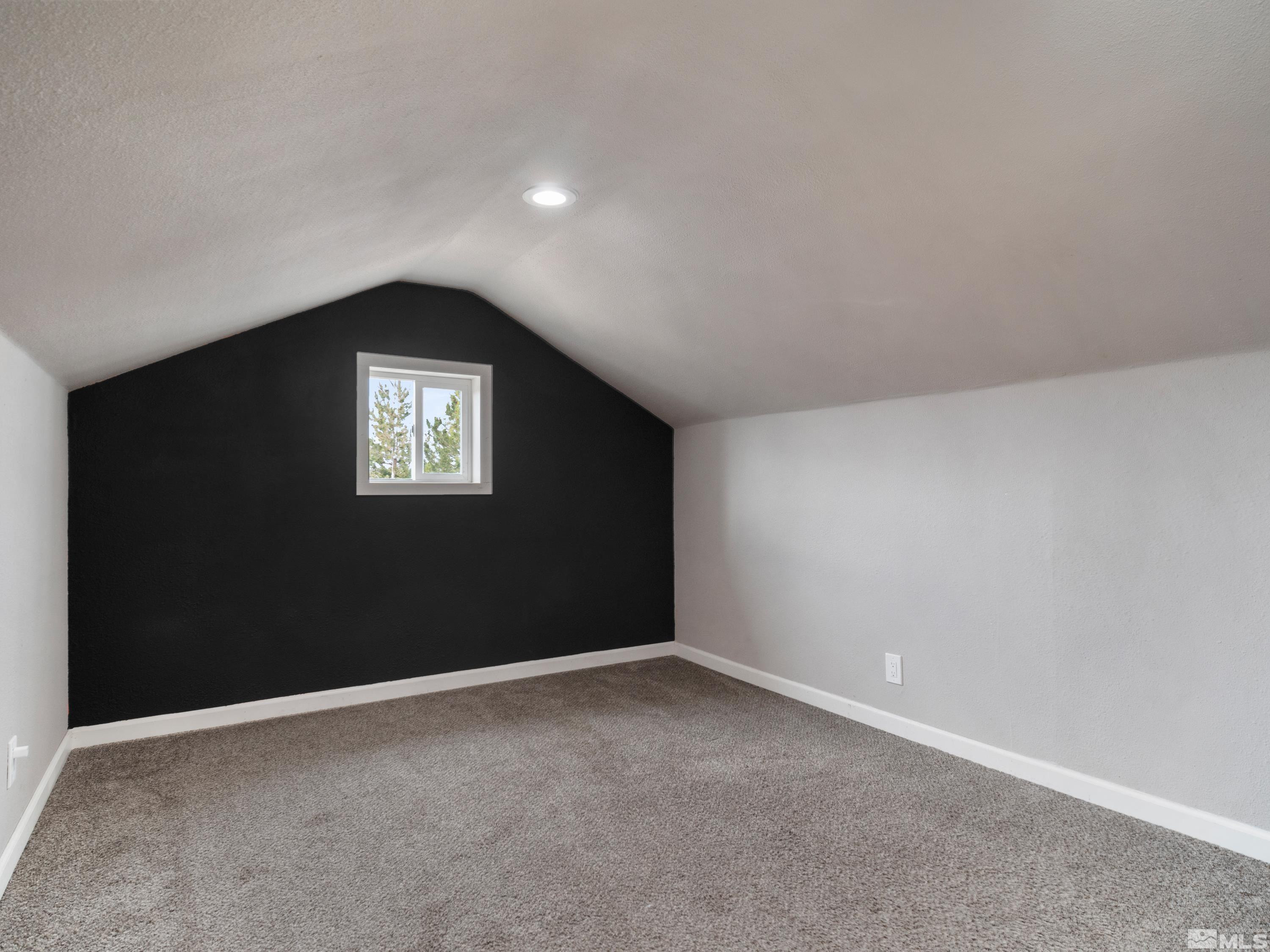 1270 Sierra Vista Drive