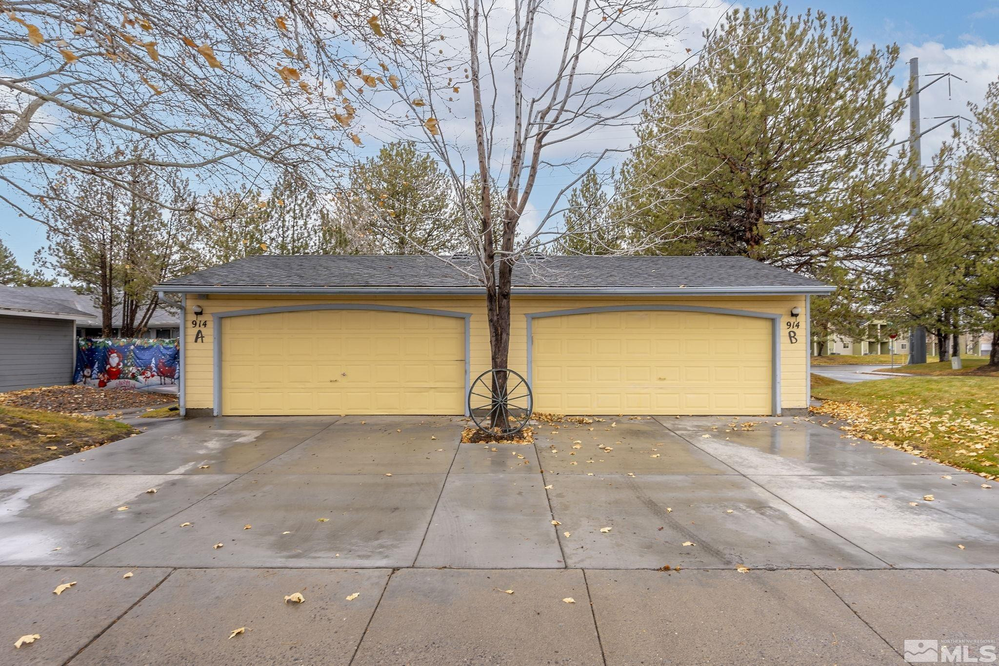 914 Round House Lane, A and B