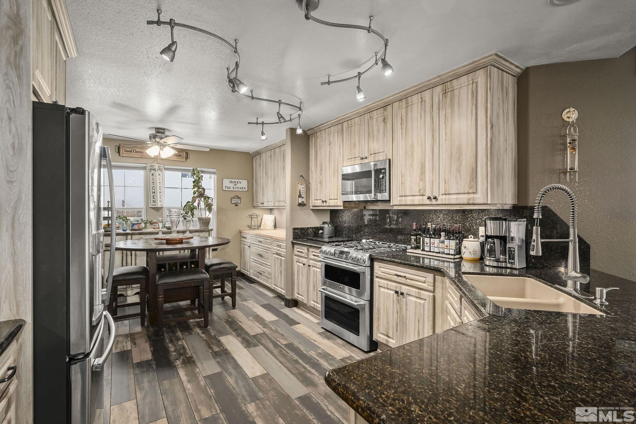 1280 Ridge Point Drive