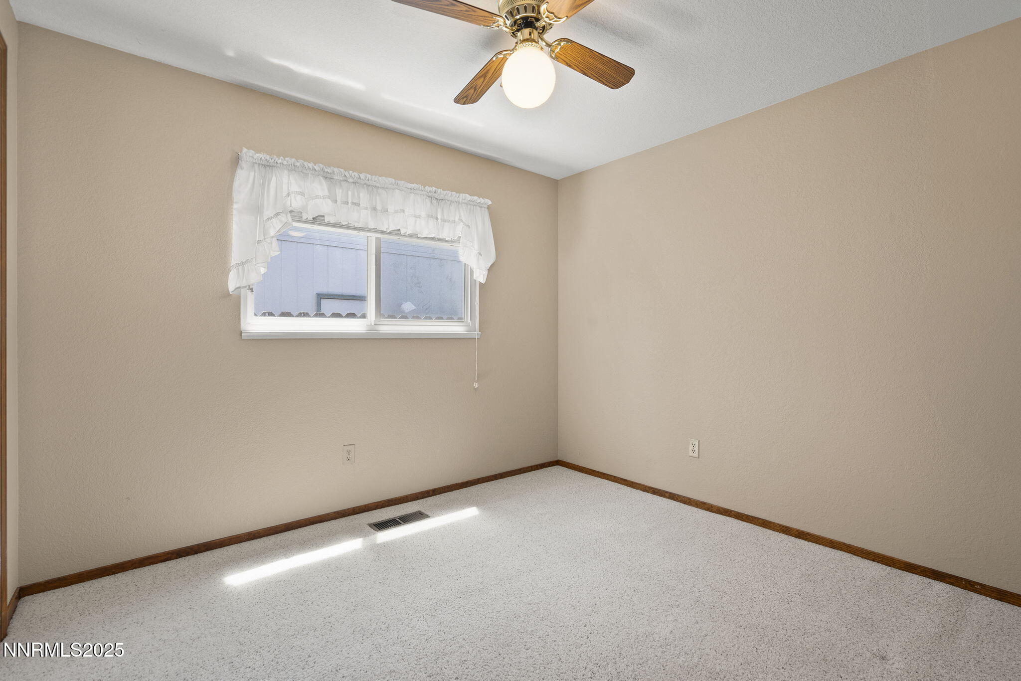 2977 Tangerine Drive