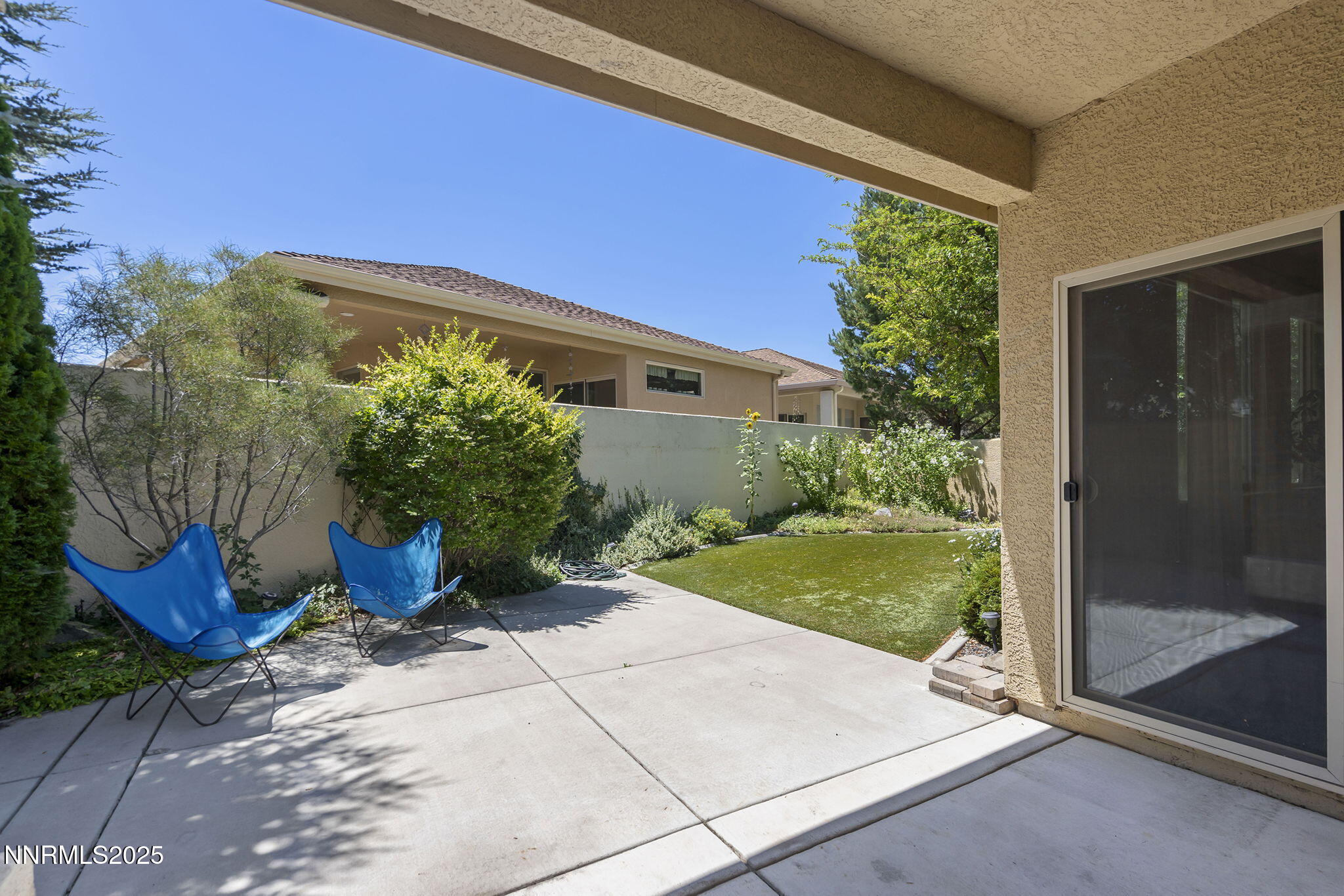 1121 Drake Way