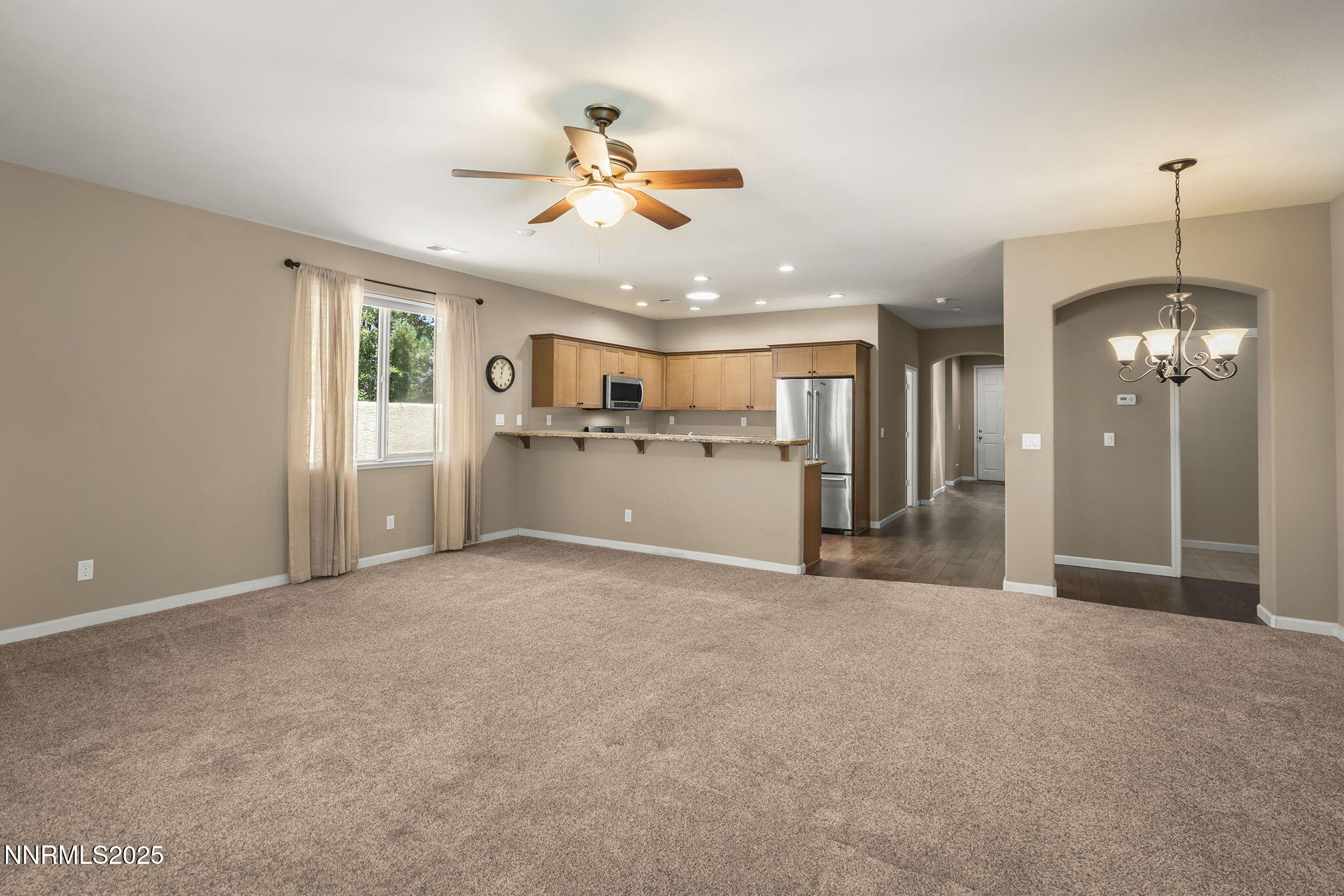 1121 Drake Way