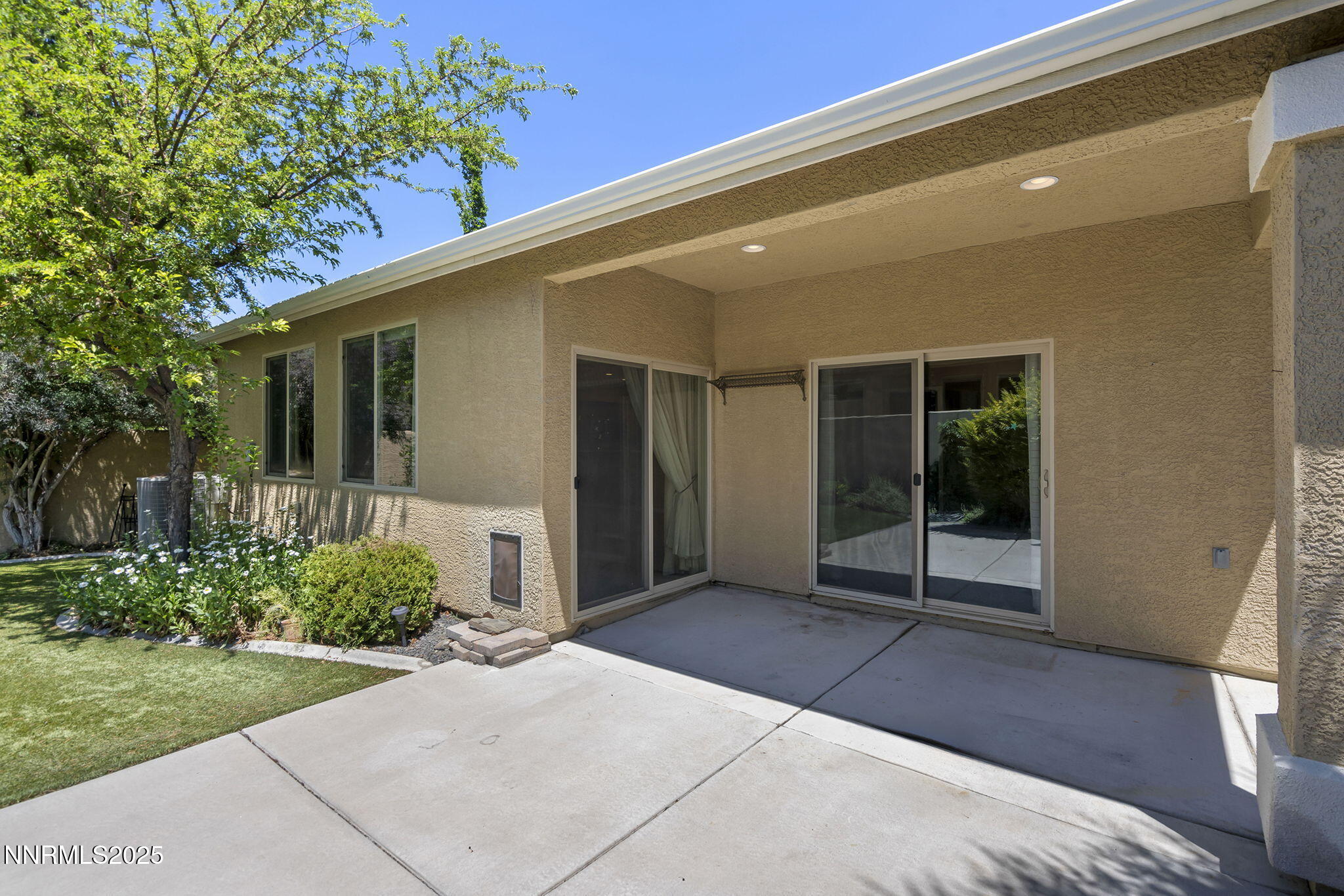 1121 Drake Way
