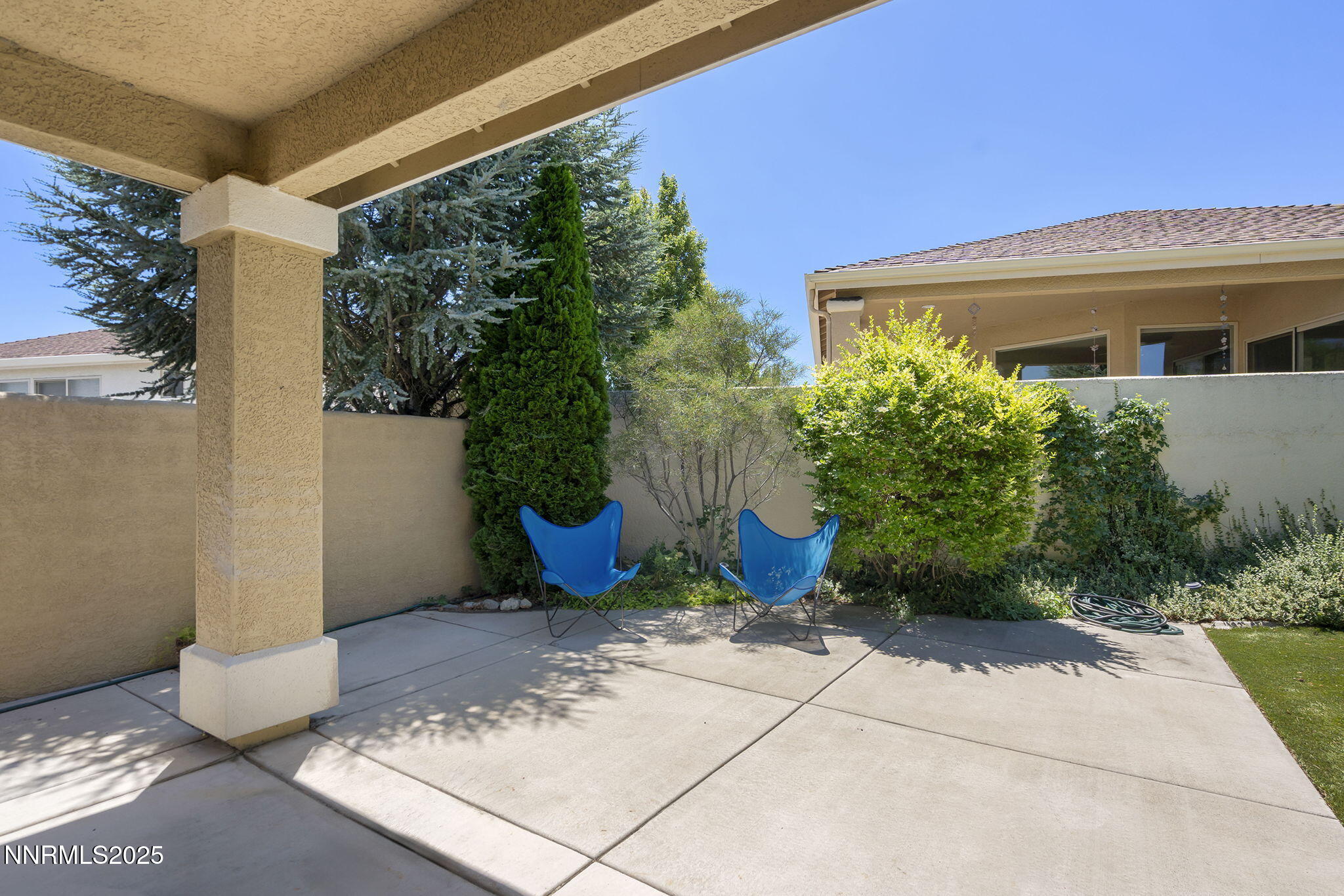 1121 Drake Way