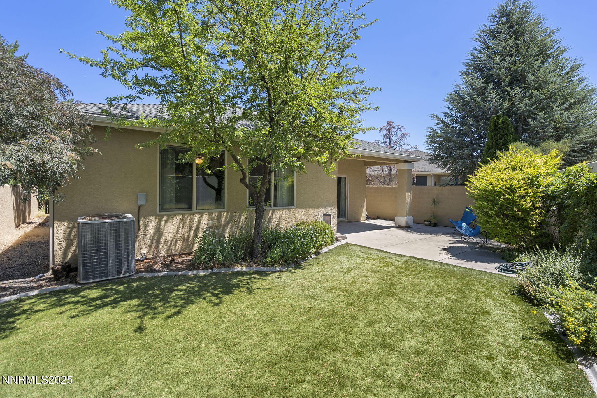 1121 Drake Way