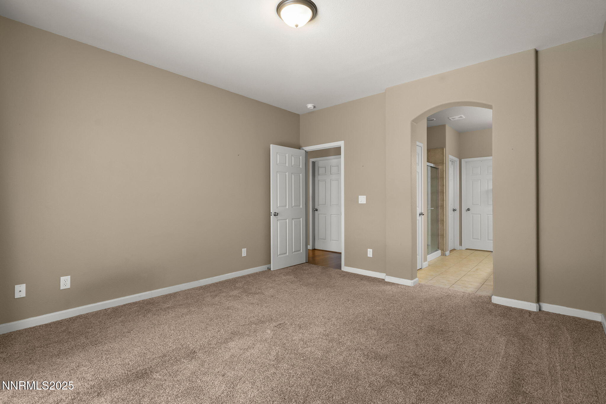 1121 Drake Way