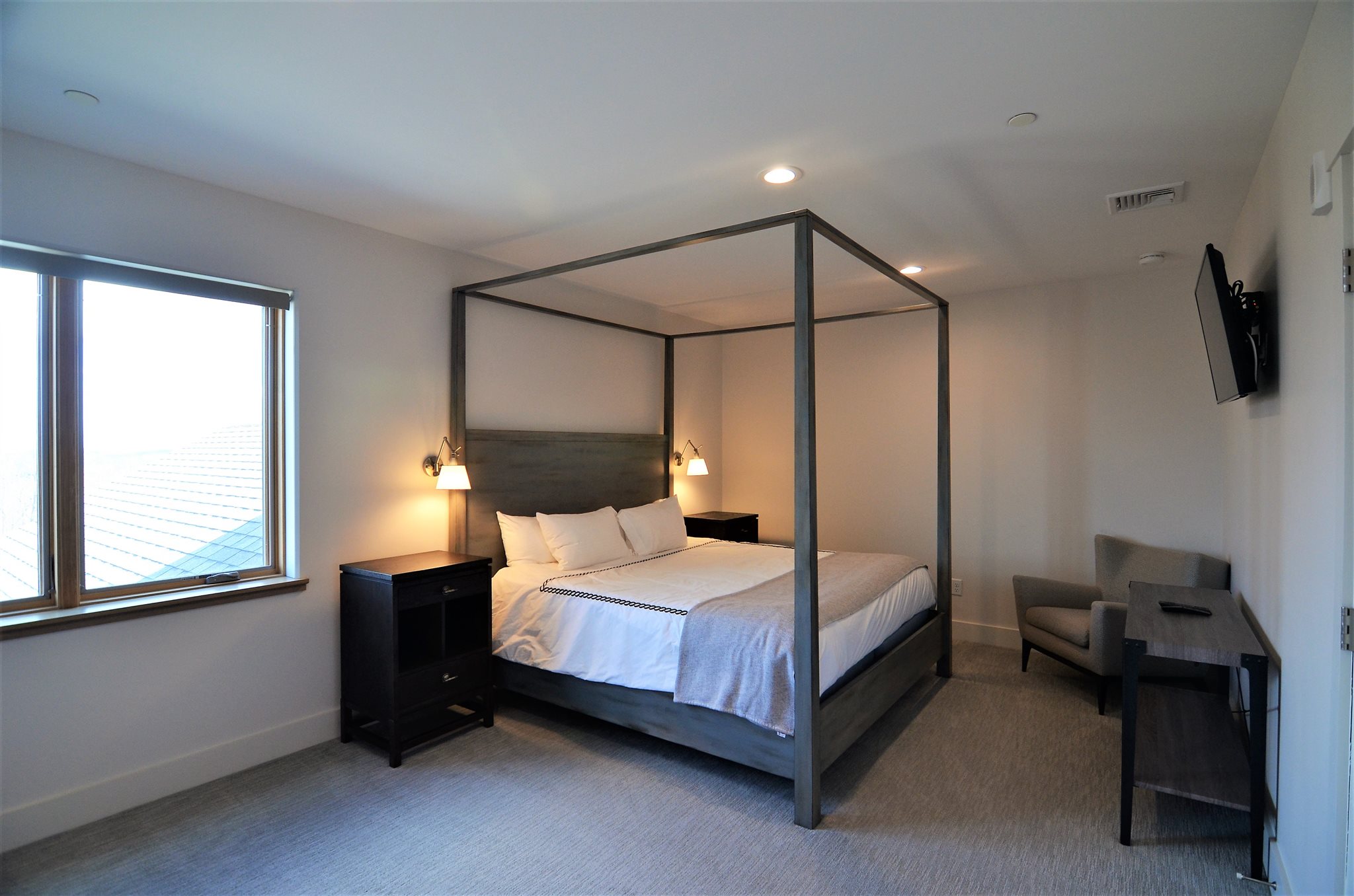 140 Lodge Road Unit: 12