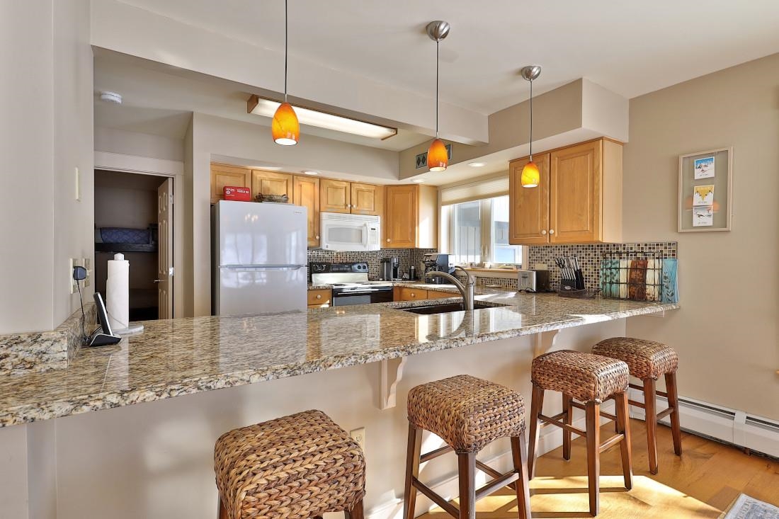 82 Daybreak Drive Unit: J-203