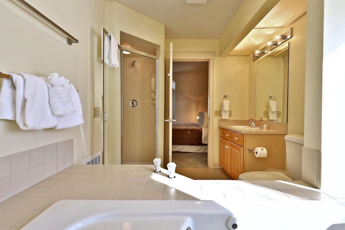 82 Daybreak Drive Unit: J-203