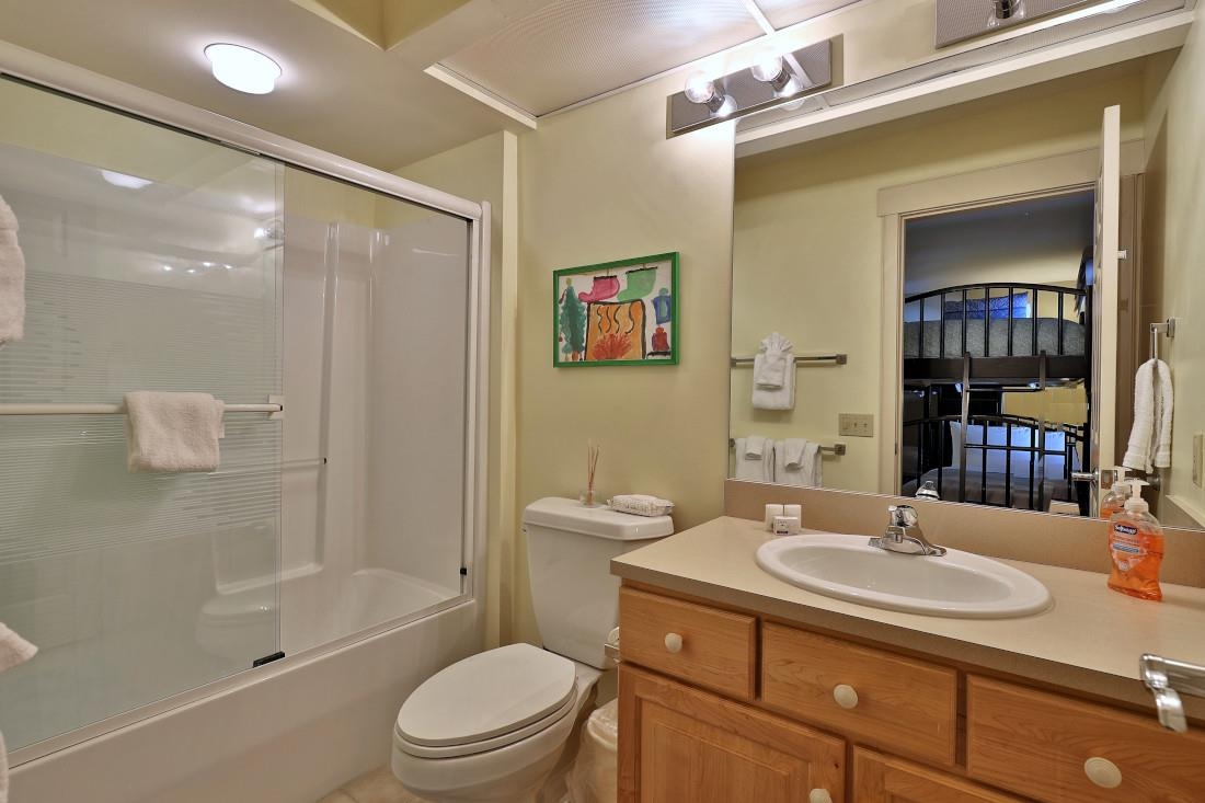 82 Daybreak Drive Unit: J-203