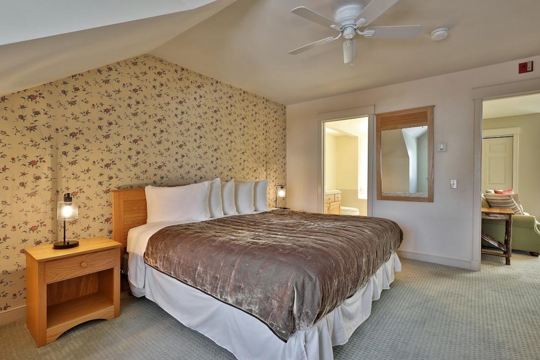 82 Daybreak Drive Unit: J-203