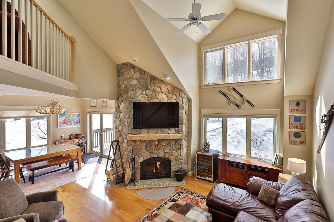 82 Daybreak Drive Unit: J-203