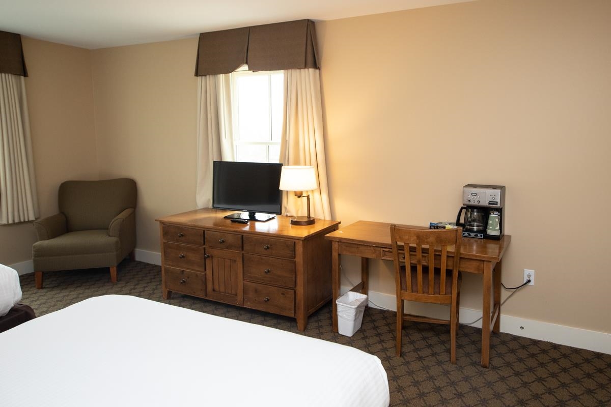 502/504 Qtr. I I I Adams House