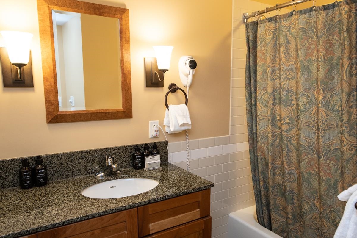 502/504 Qtr. I I I Adams House