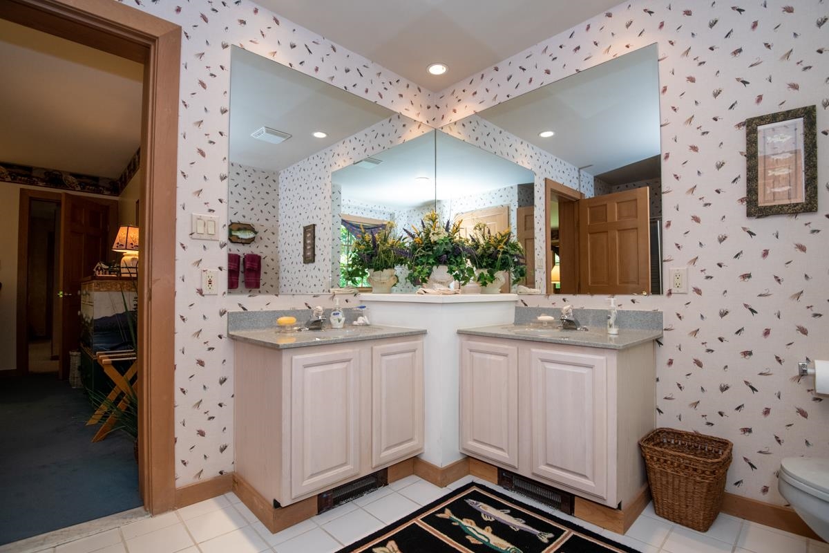 121 Snowbridge Road Unit: S5