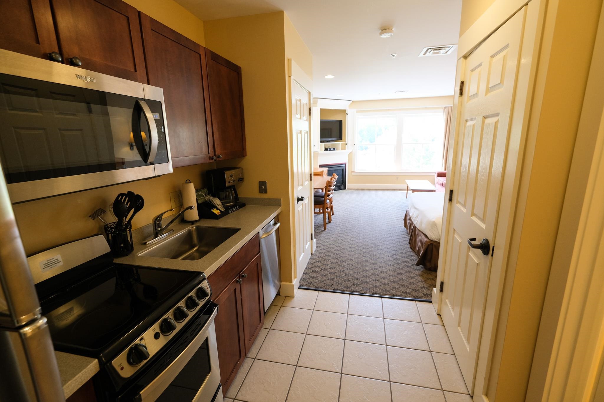 329 QI Jackson Gore Inn Unit: 329 QI