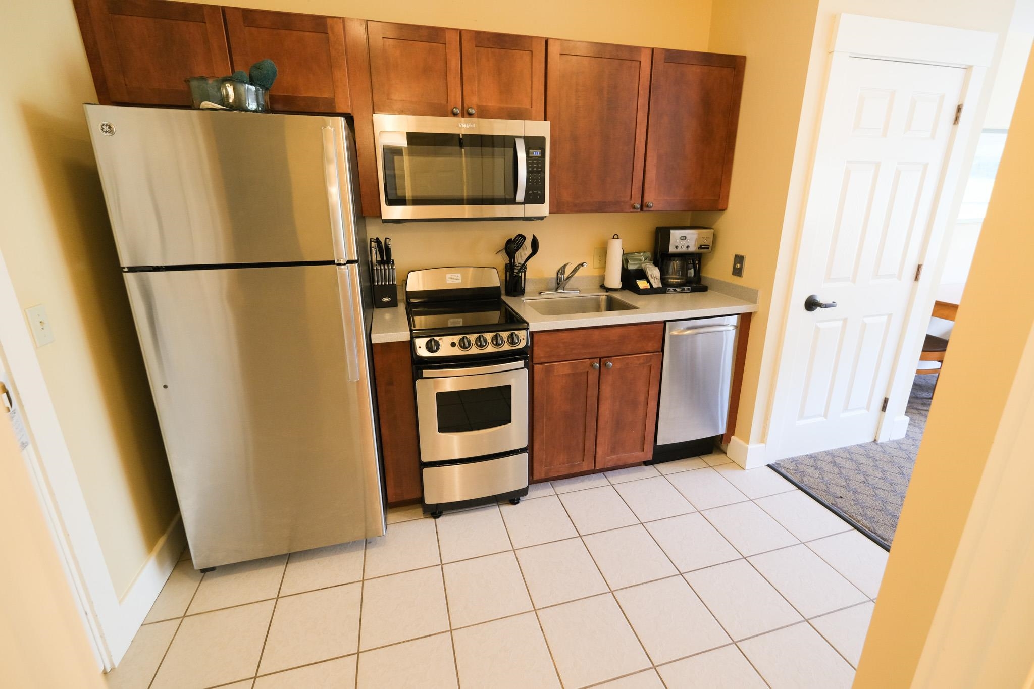 329 QI Jackson Gore Inn Unit: 329 QI