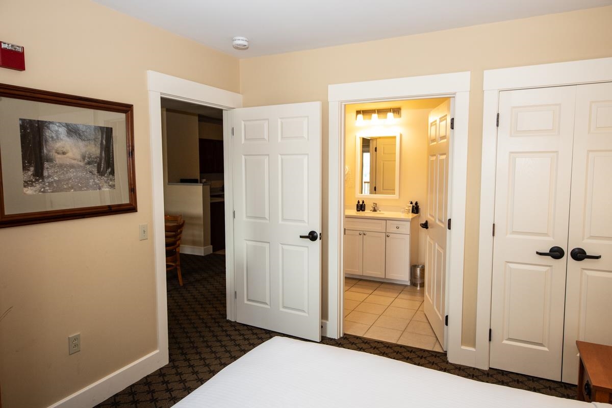 246/248 Qtr. I I I Jackson Gore Inn