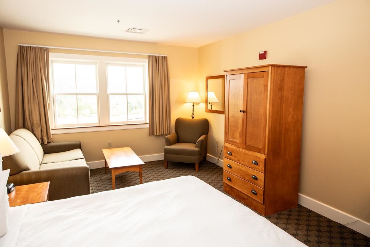 246/248 Qtr. I I I Jackson Gore Inn