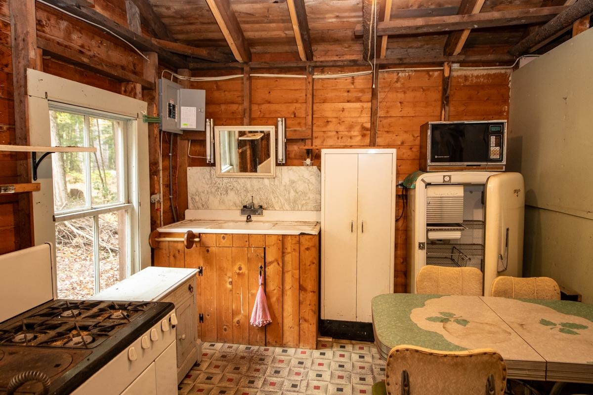 150 North Shore Drive