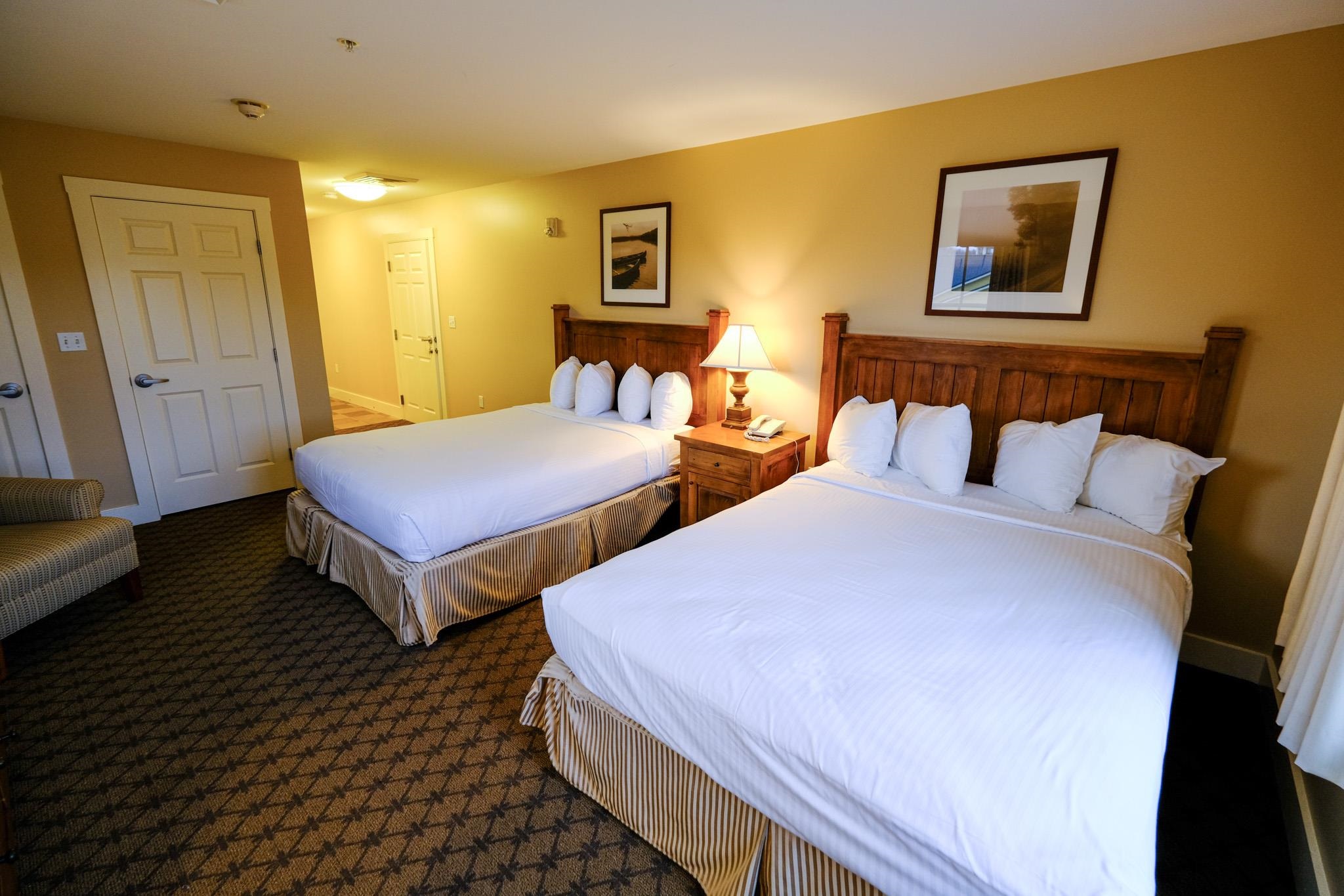 702/704 Jackson Gore Adams House Unit: 702/704 QIII