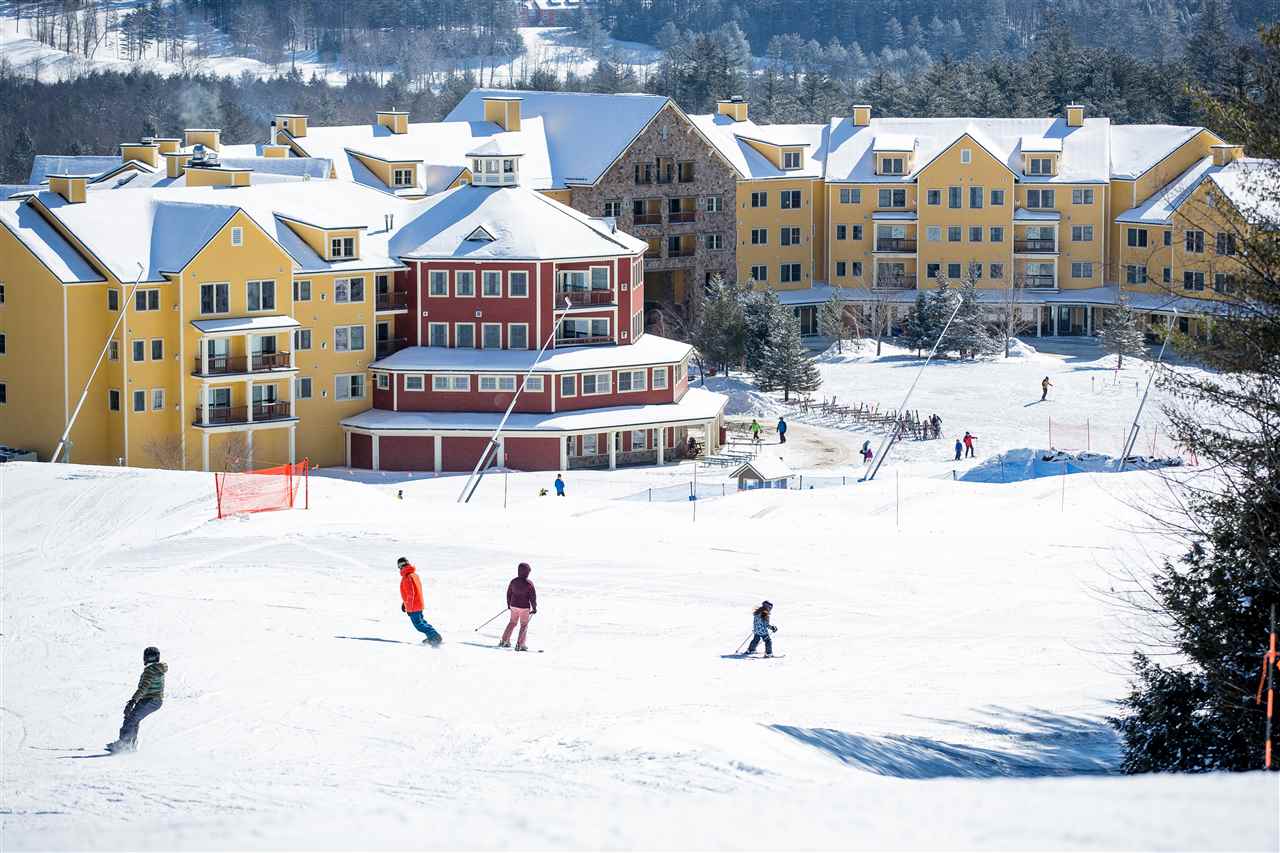 702/704 Jackson Gore Adams House Unit: 702/704 QIII