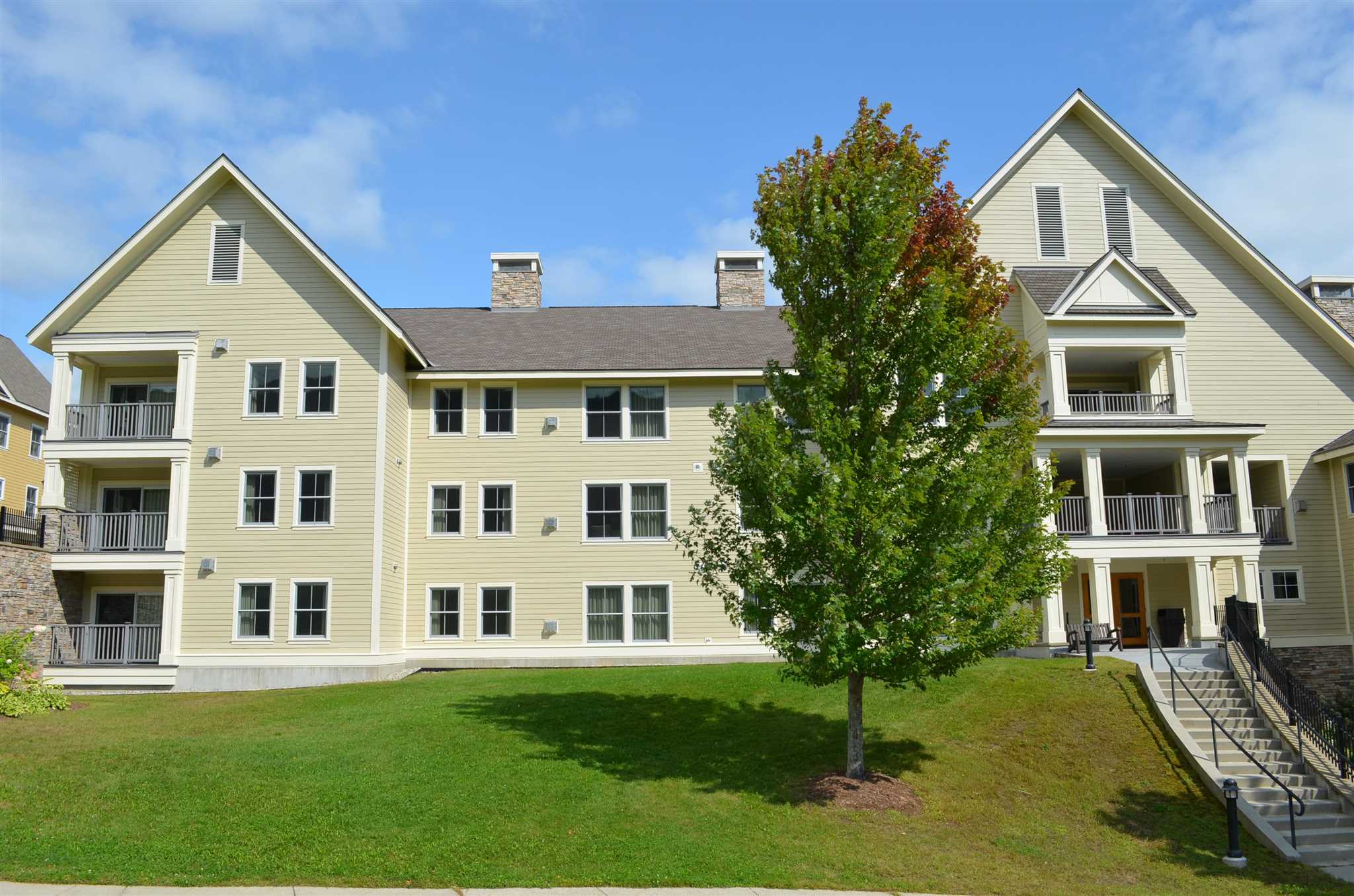 820/822 QI Jackson Gore Adams House Unit: 820/822 QI