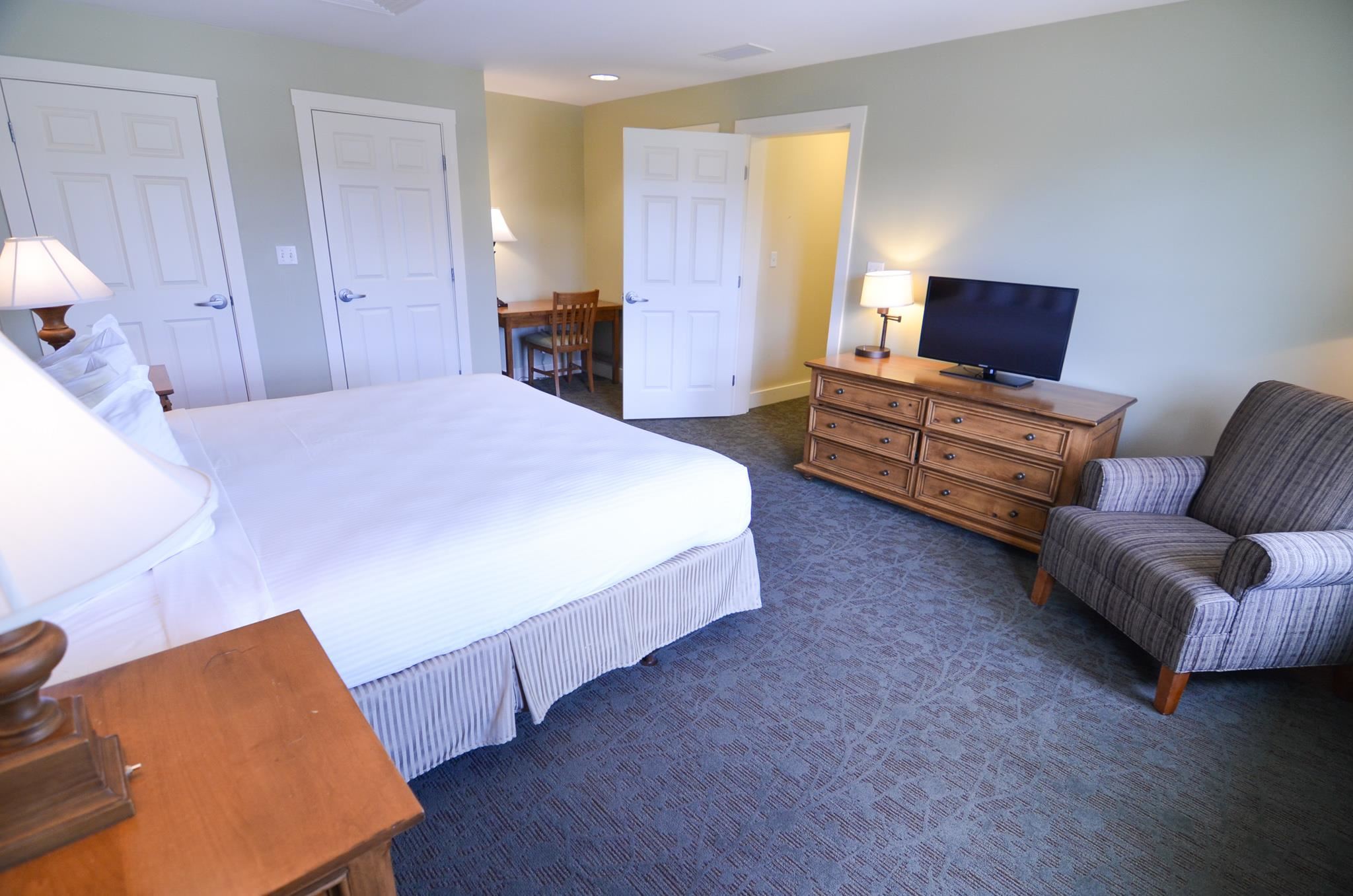 820/822 QI Jackson Gore Adams House Unit: 820/822 QI