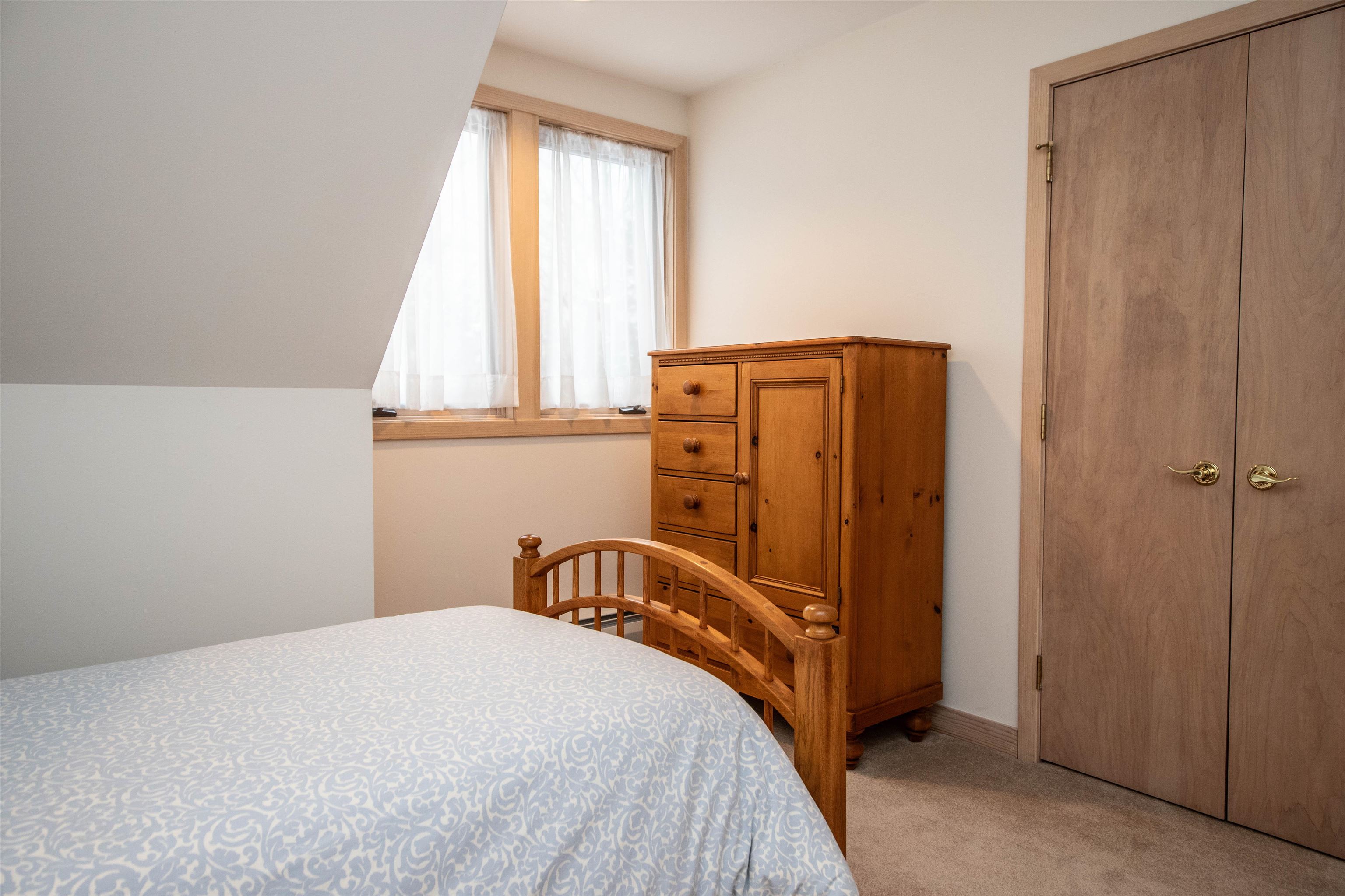 145 Ledgewood Road Unit: D7