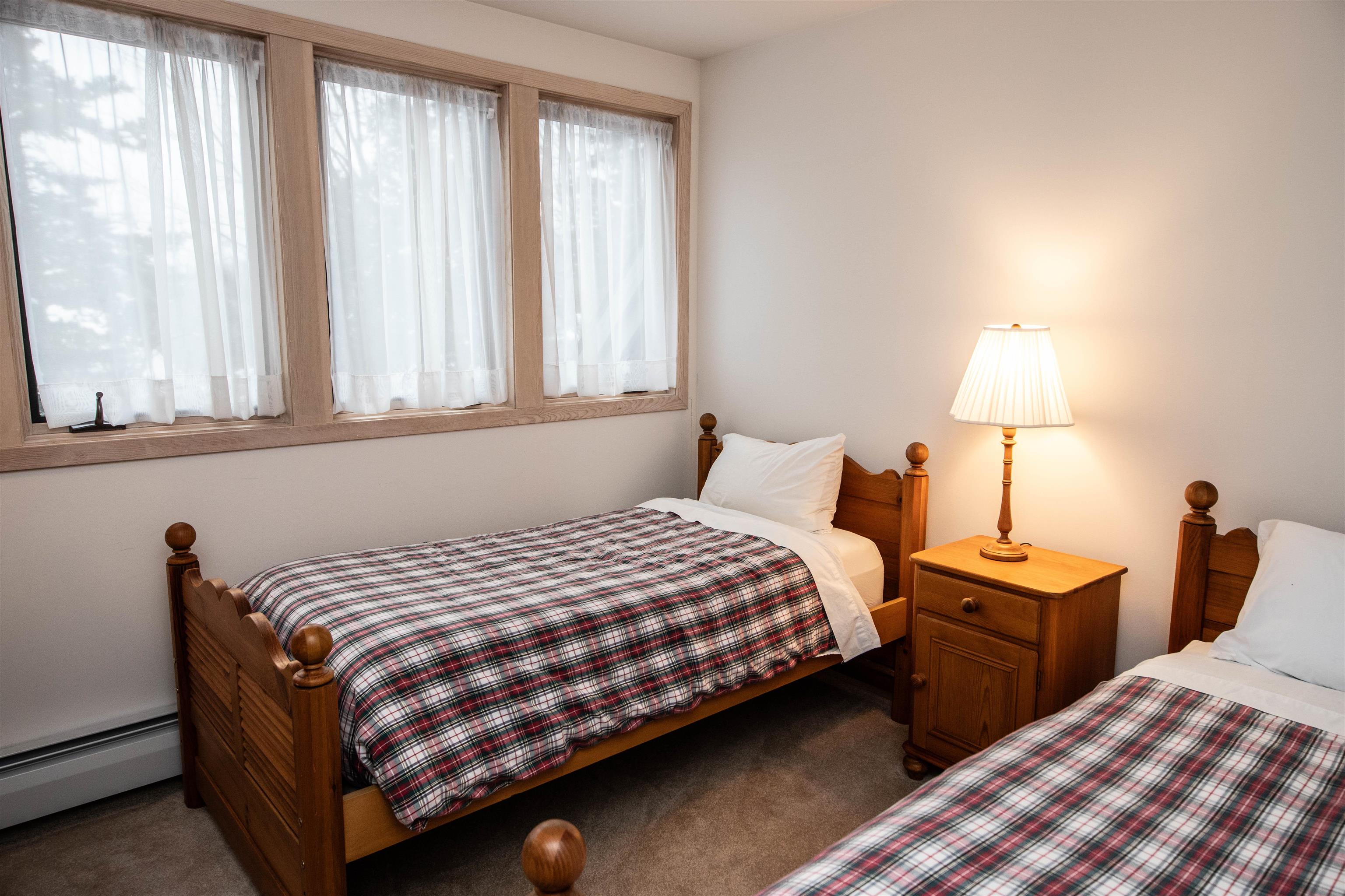 145 Ledgewood Road Unit: D7