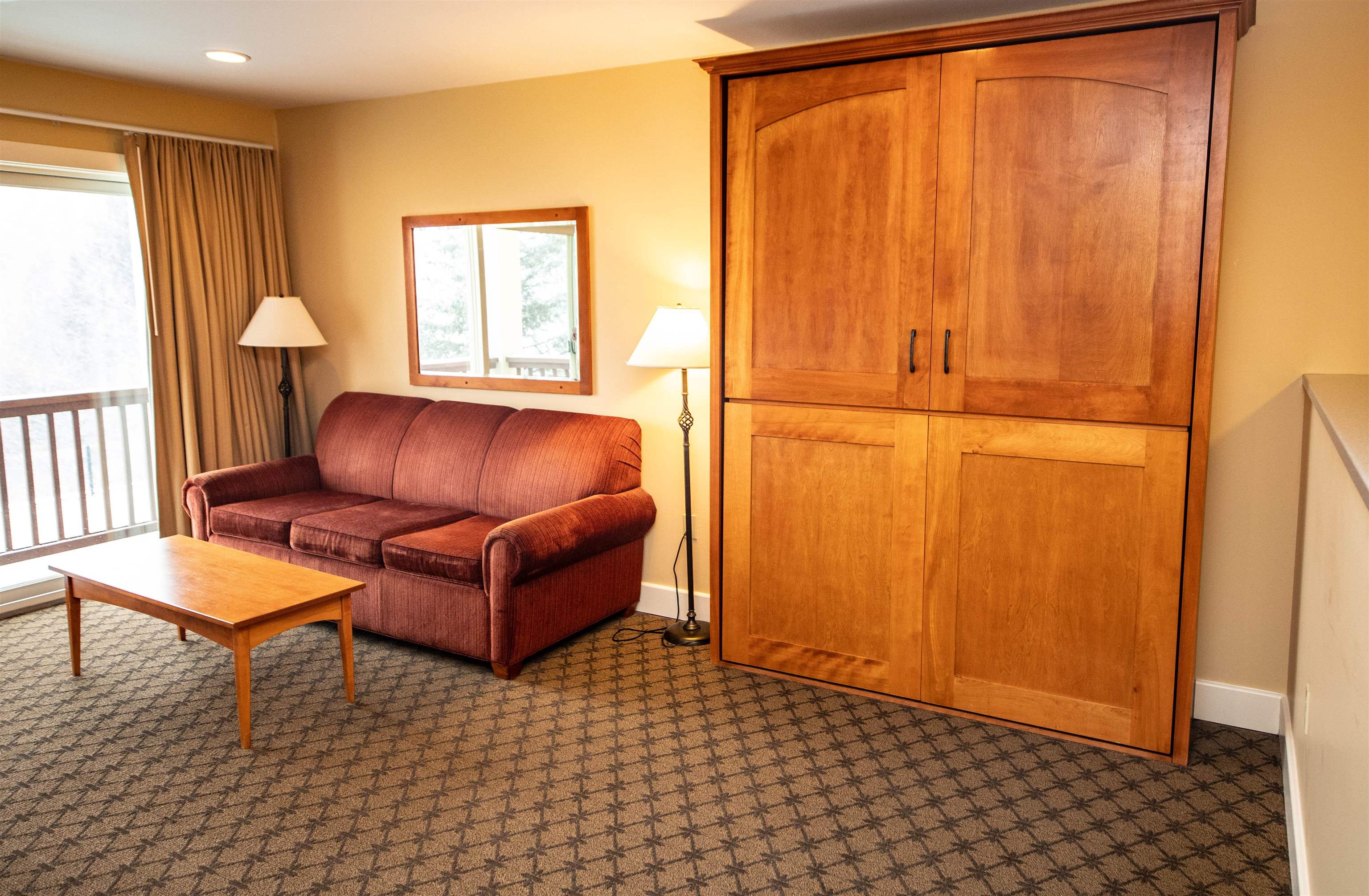 367/369 Qtr. I I I Jackson Gore Inn