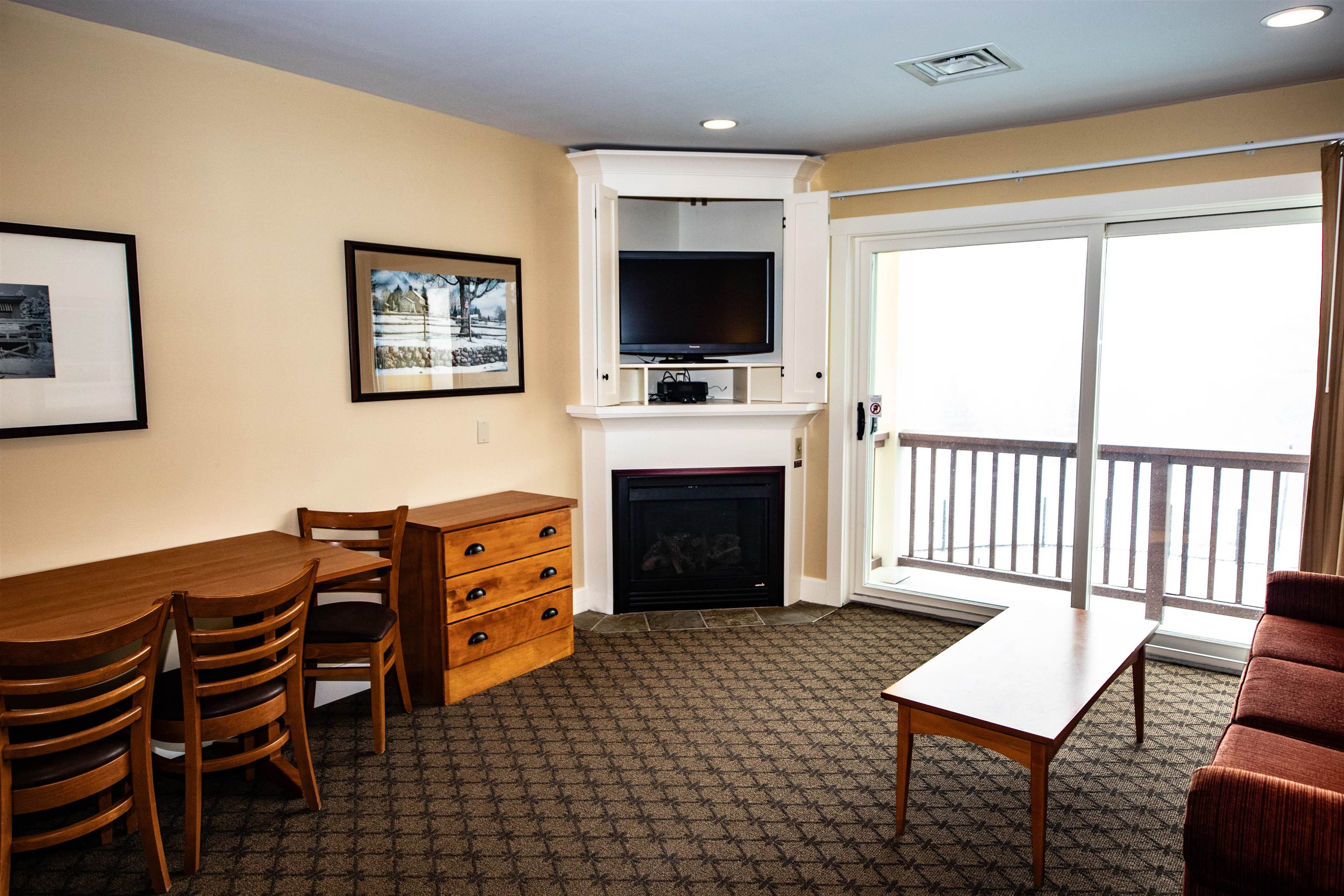 367/369 Qtr. I I I Jackson Gore Inn