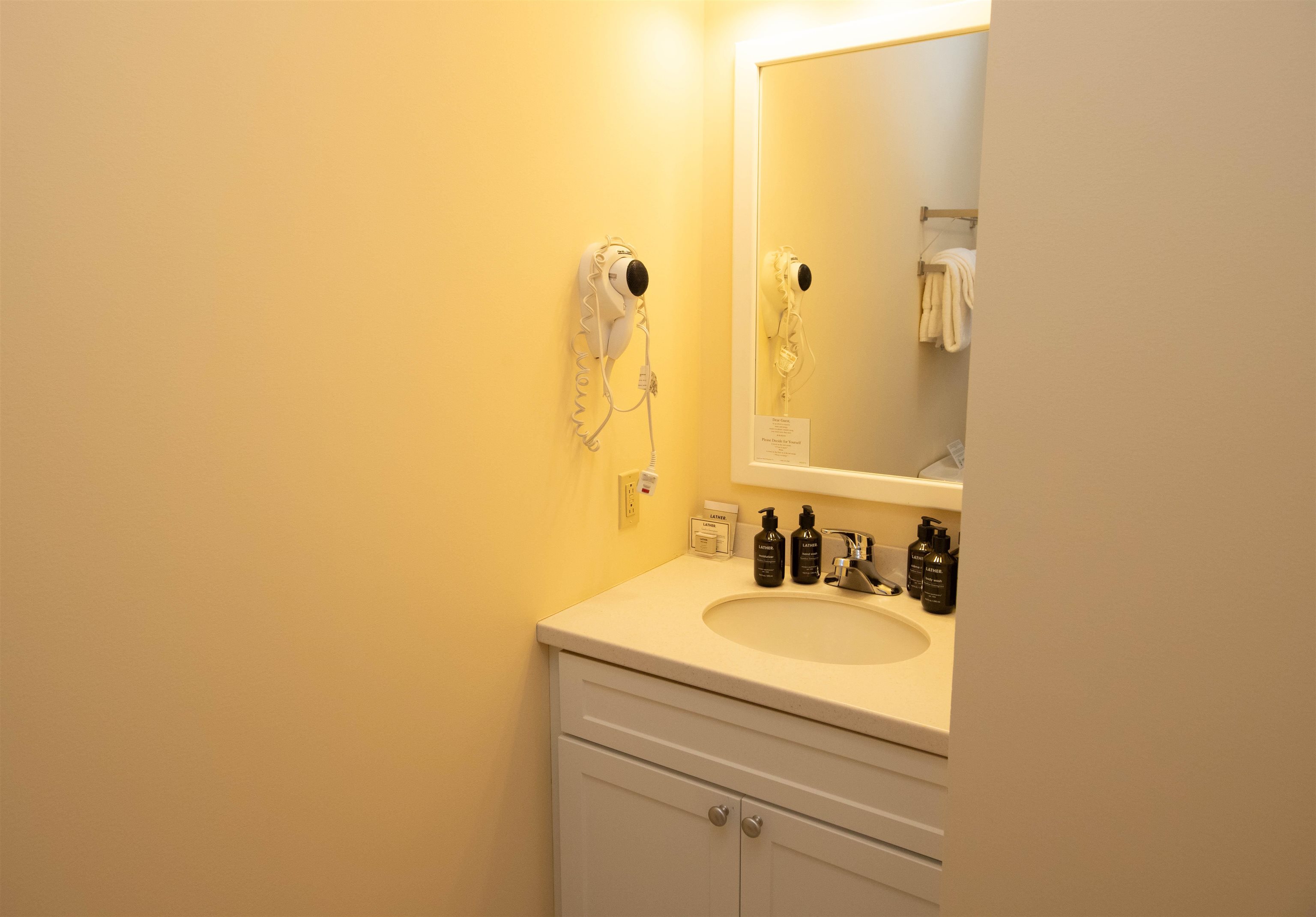 367/369 Qtr. I I I Jackson Gore Inn