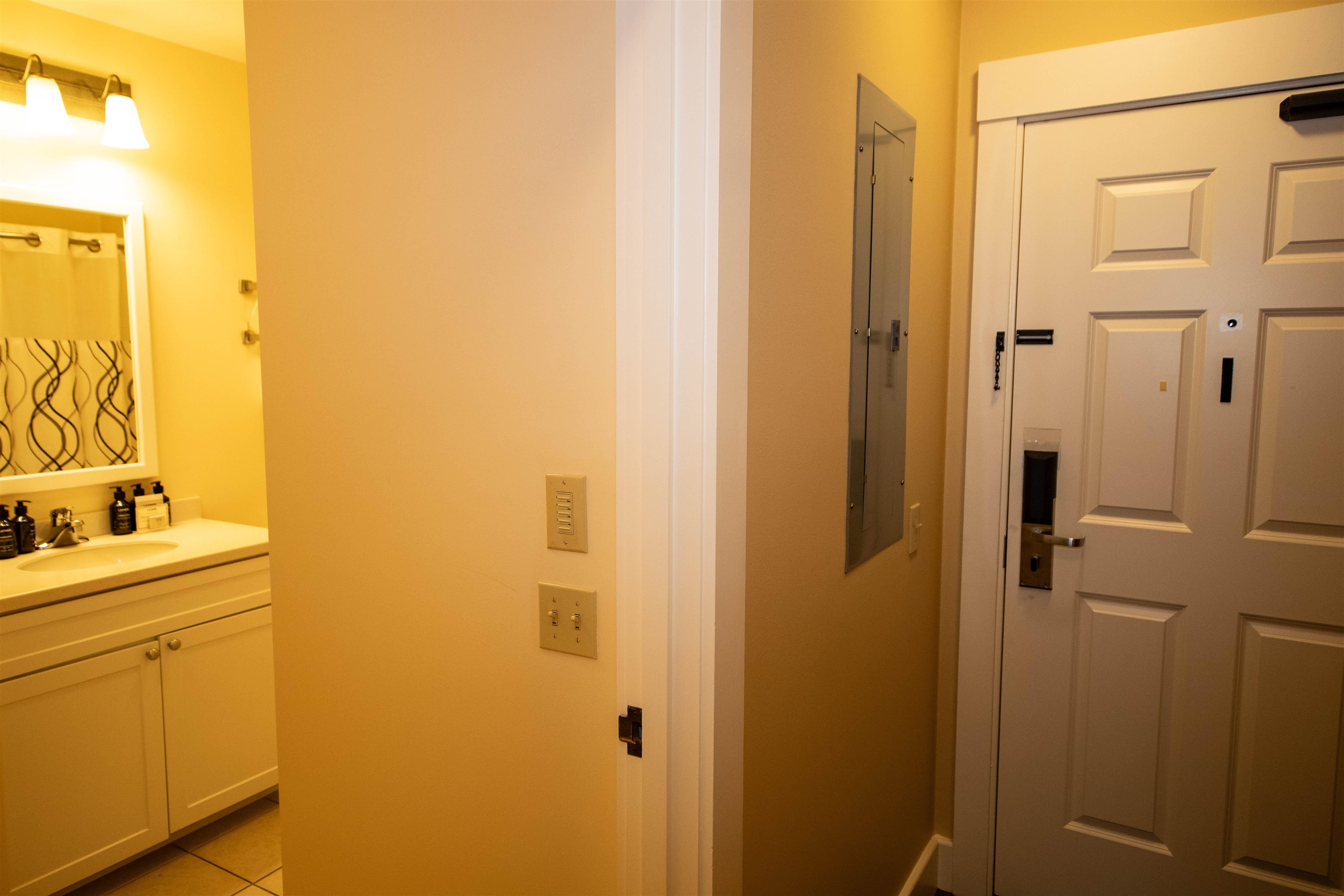 367/369 Qtr. I I I Jackson Gore Inn