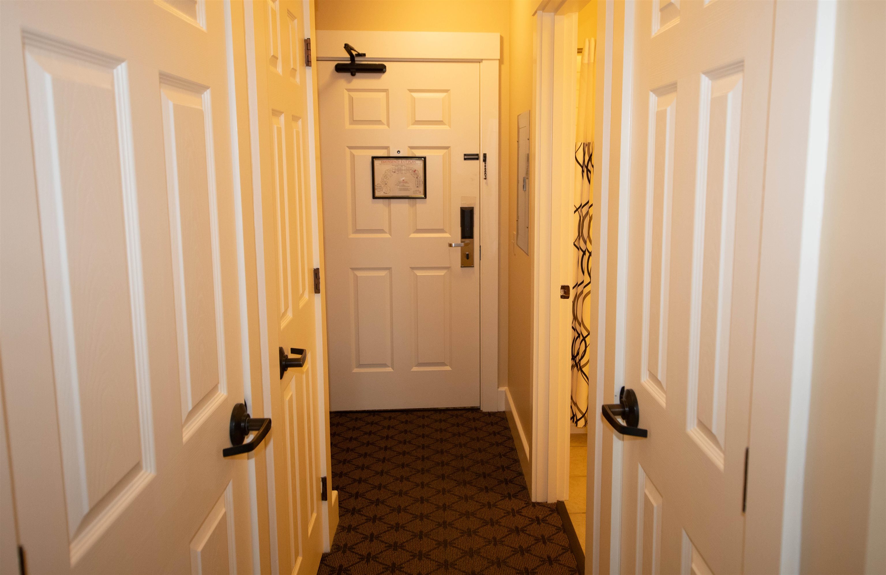 367/369 Qtr. I I I Jackson Gore Inn