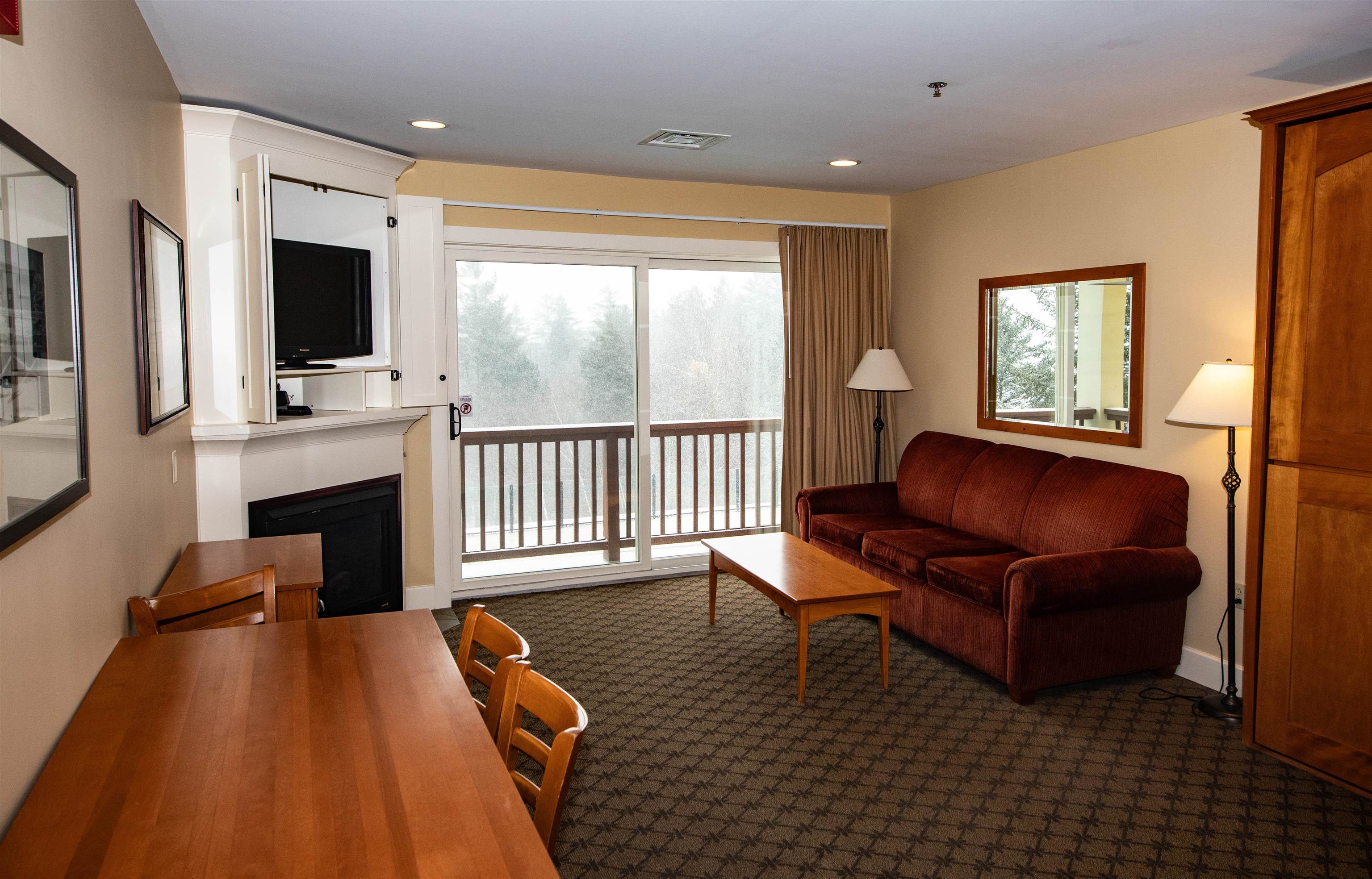 367/369 Qtr. I I I Jackson Gore Inn