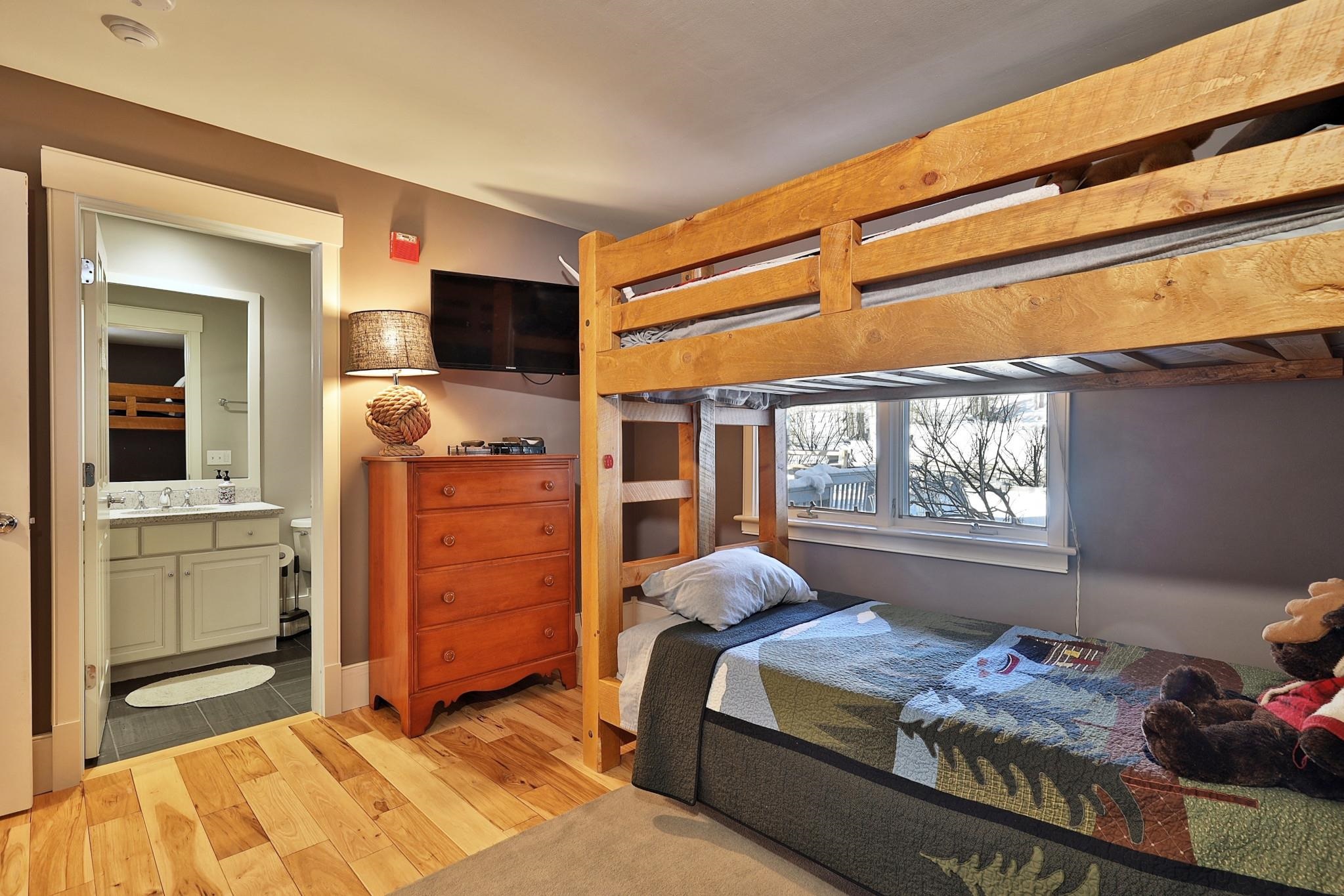 245 Solitude Road Unit: M-202