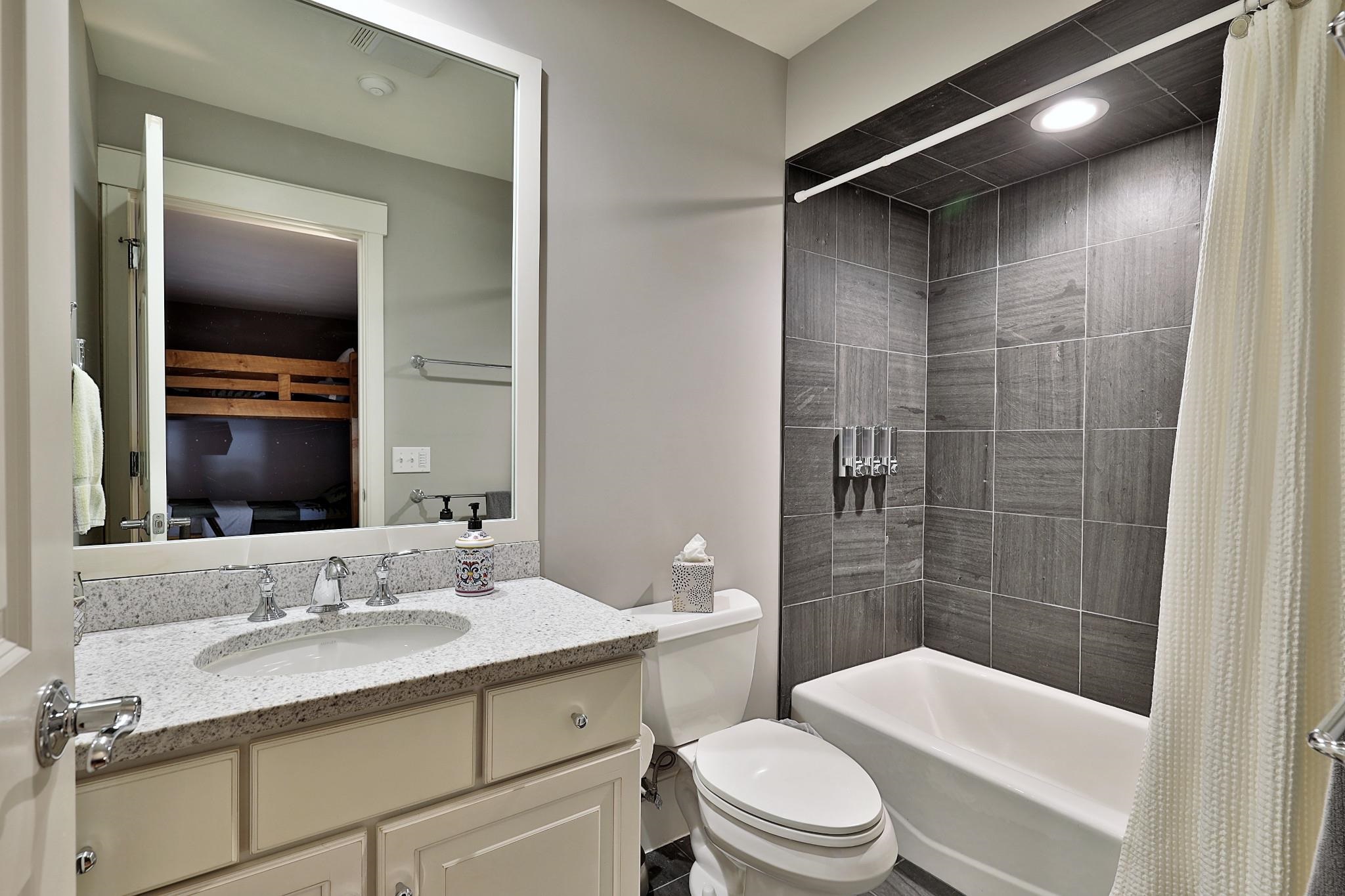 245 Solitude Road Unit: M-202
