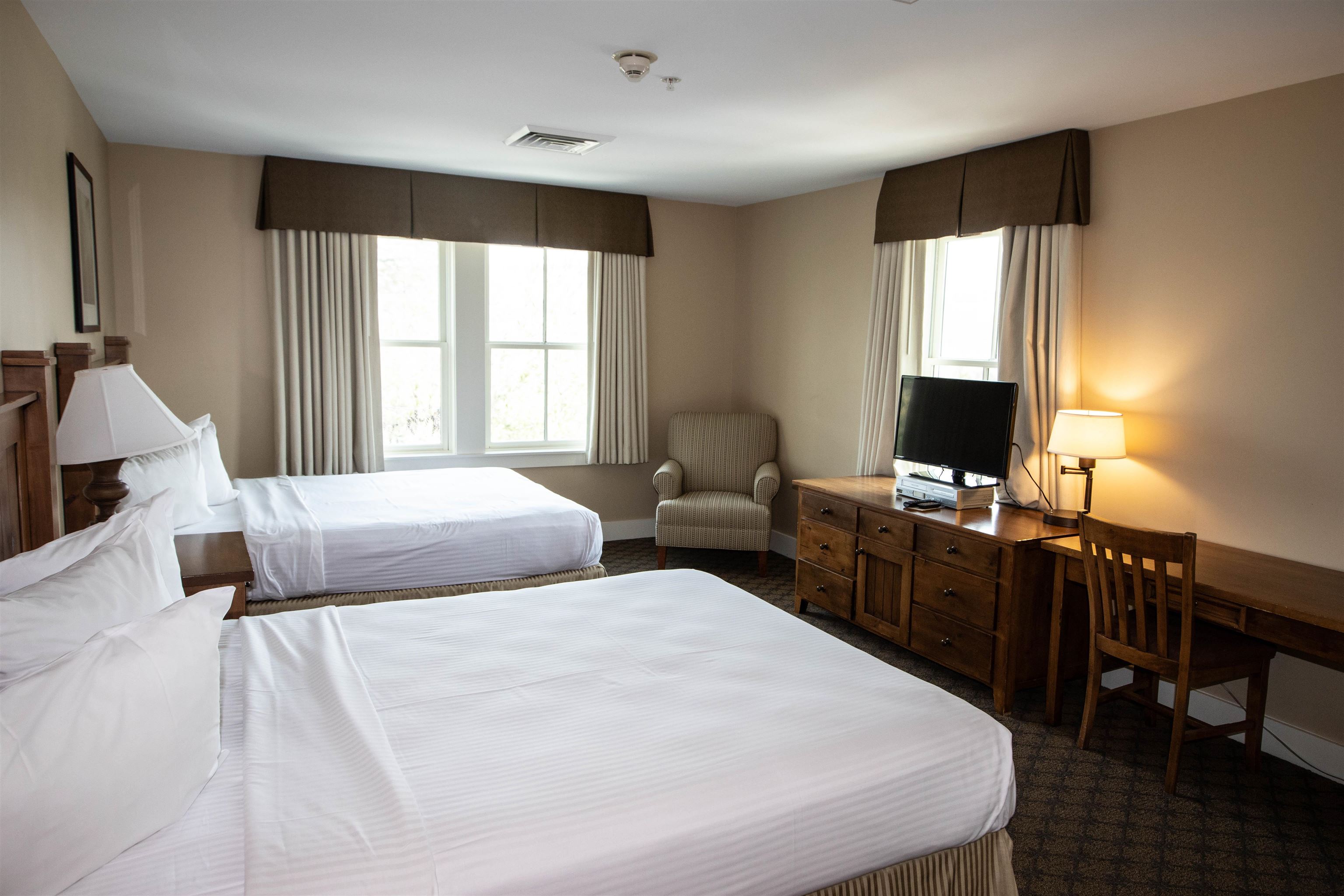 602/604 Qtr. I V Adams House