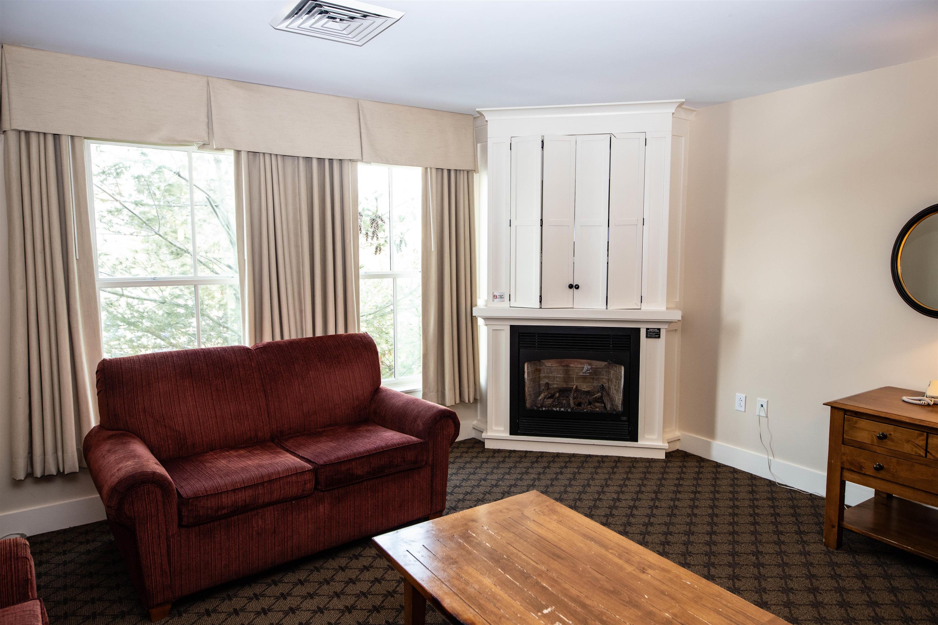 602/604 Qtr. I V Adams House