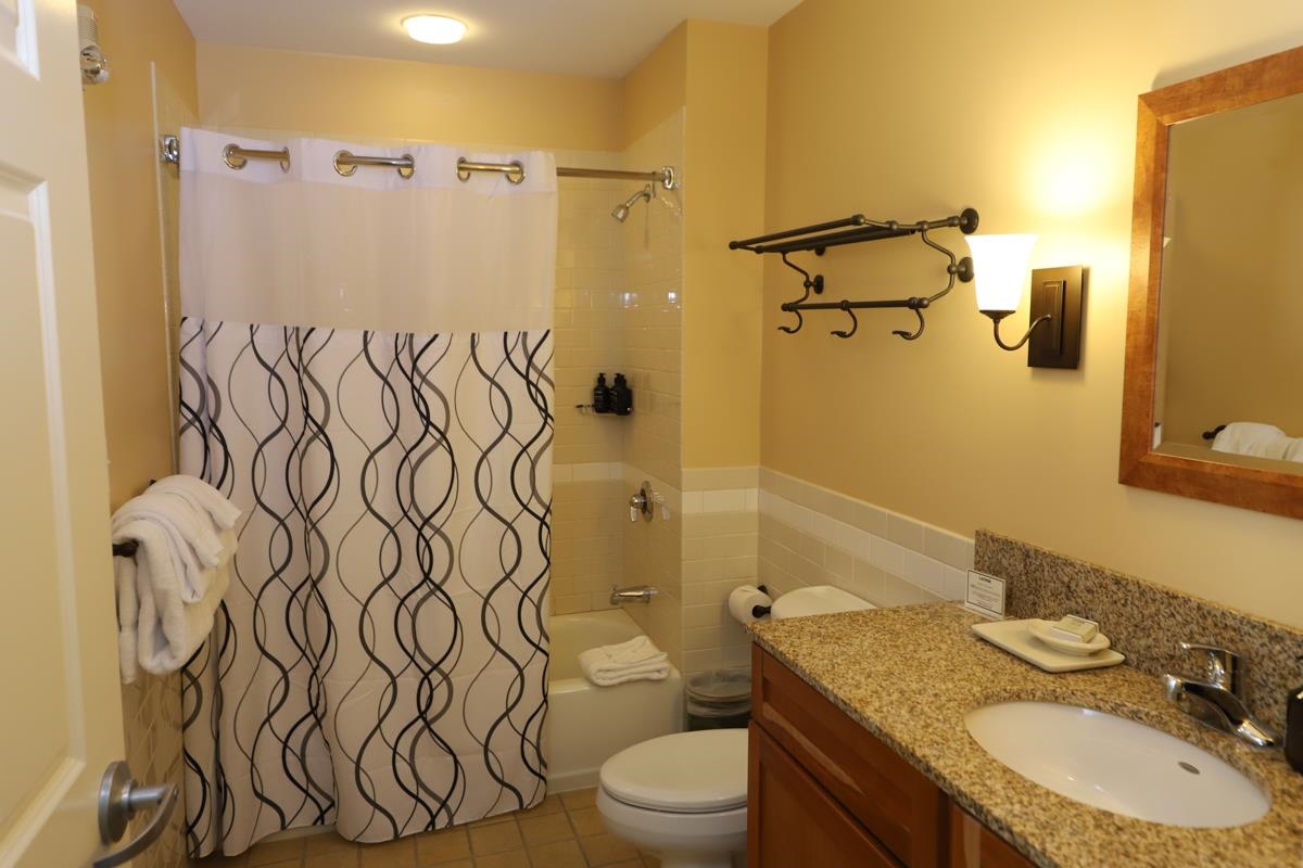 727/729 Qtr. I Adams House