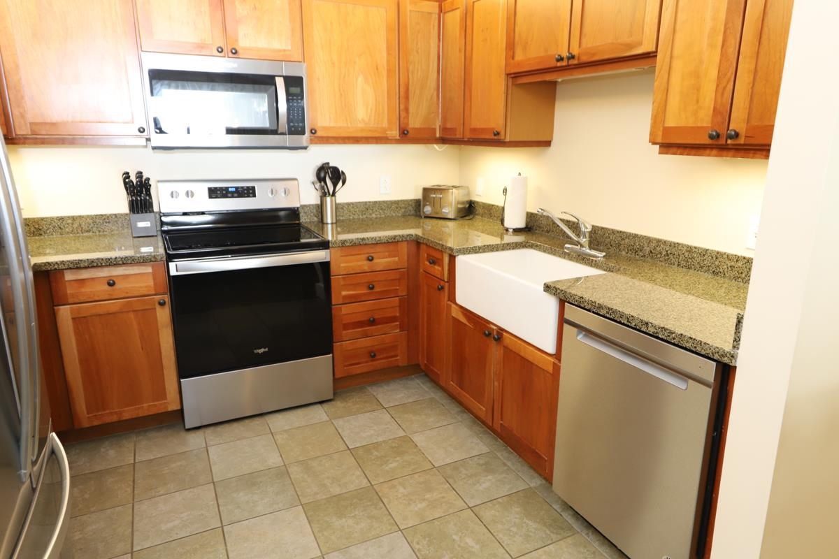 727/729 Qtr. I Adams House