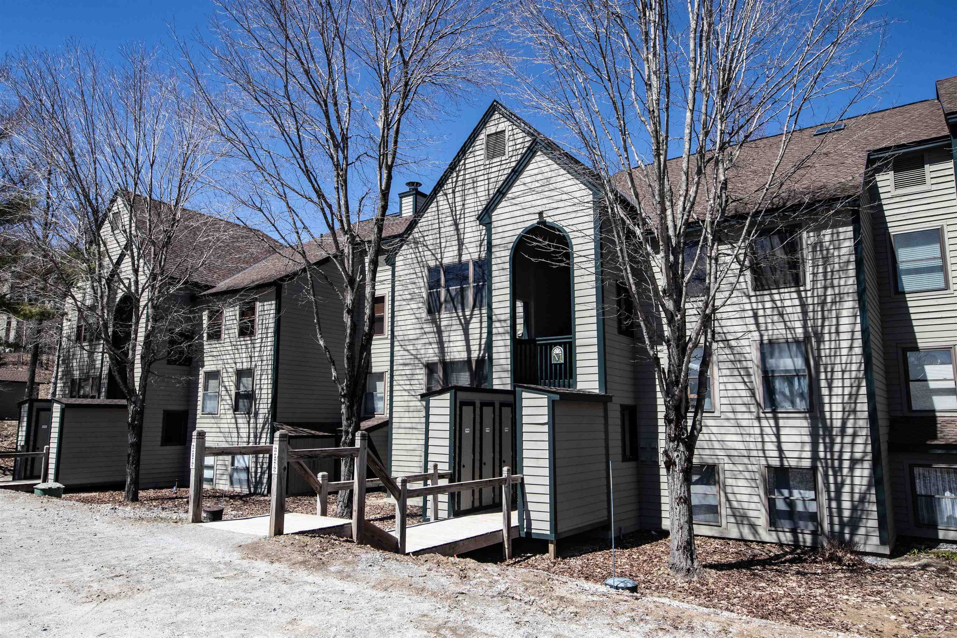 42 Harrison Lane Unit: M-203