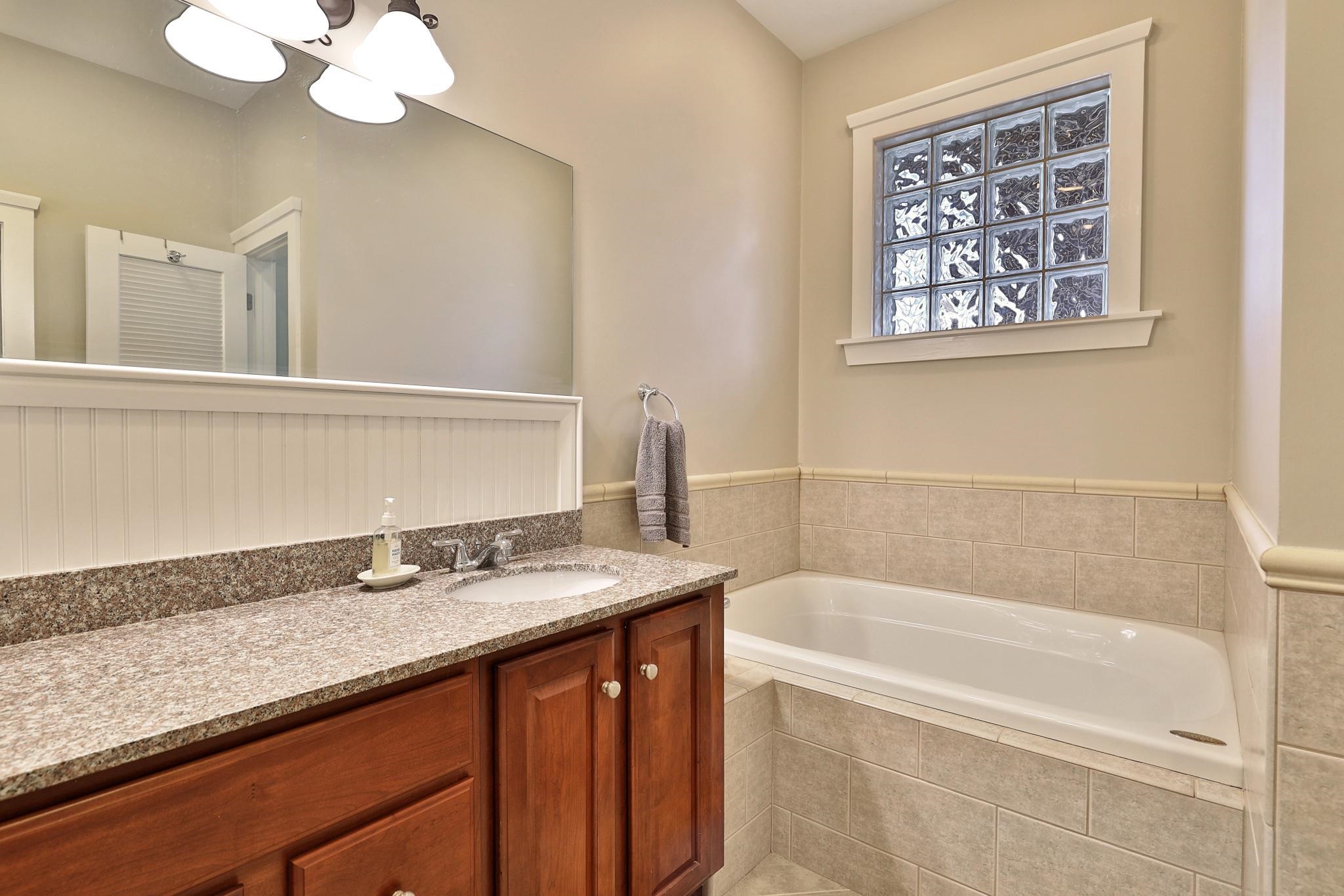 41 Parkhurst Road Unit: L-1
