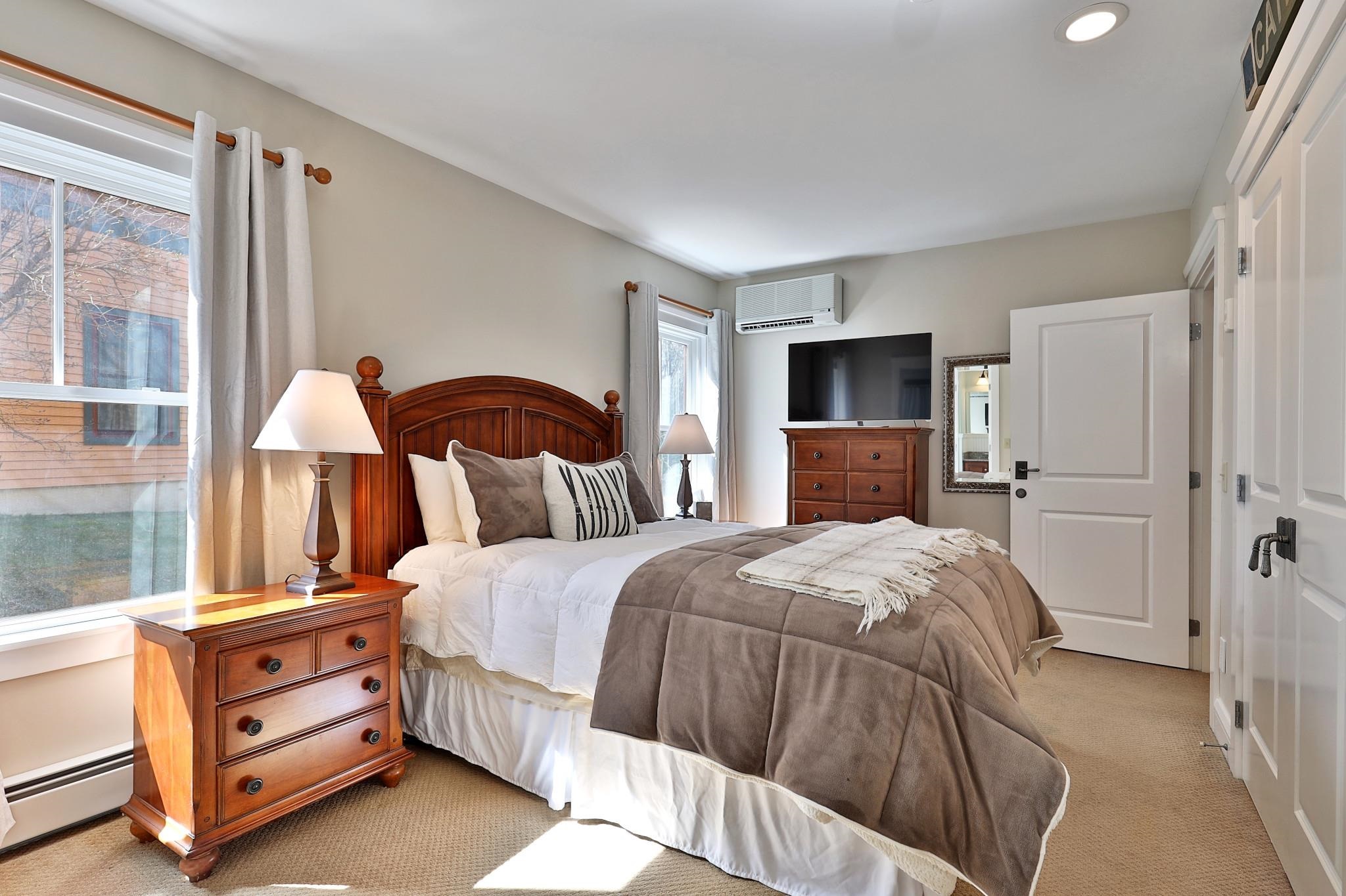 41 Parkhurst Road Unit: L-1