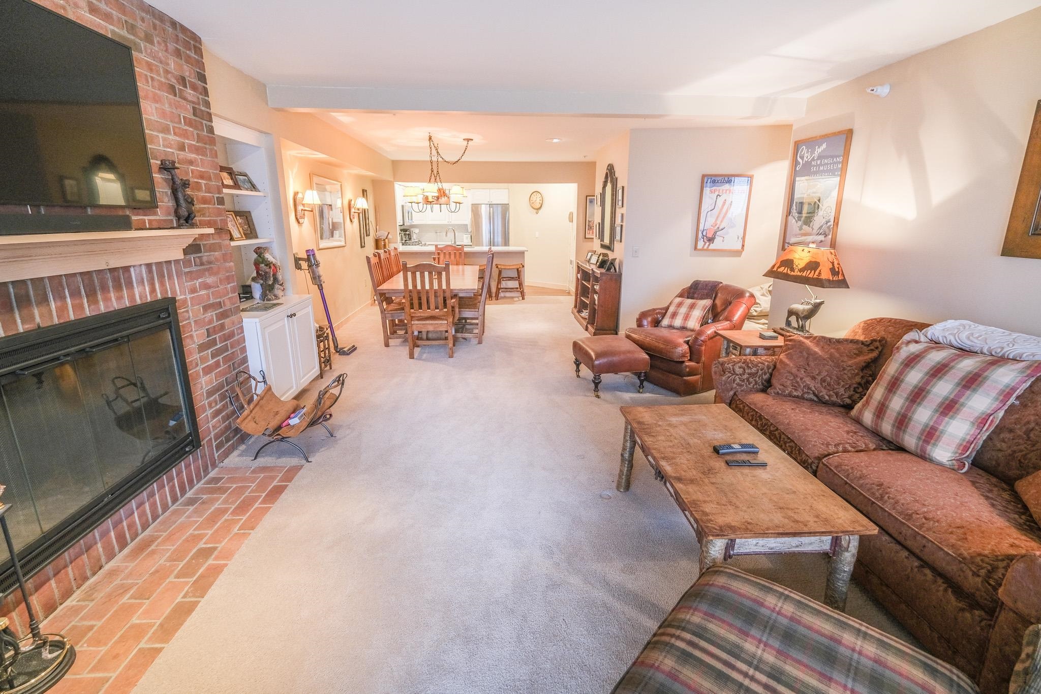 117 Ledgewood Road Unit: F4 w/ Garage